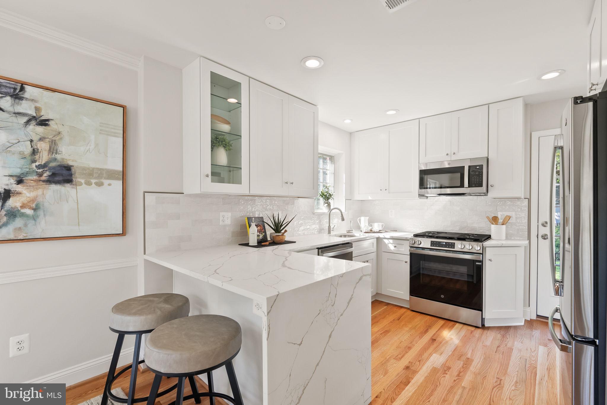 Real estate listing preview #8