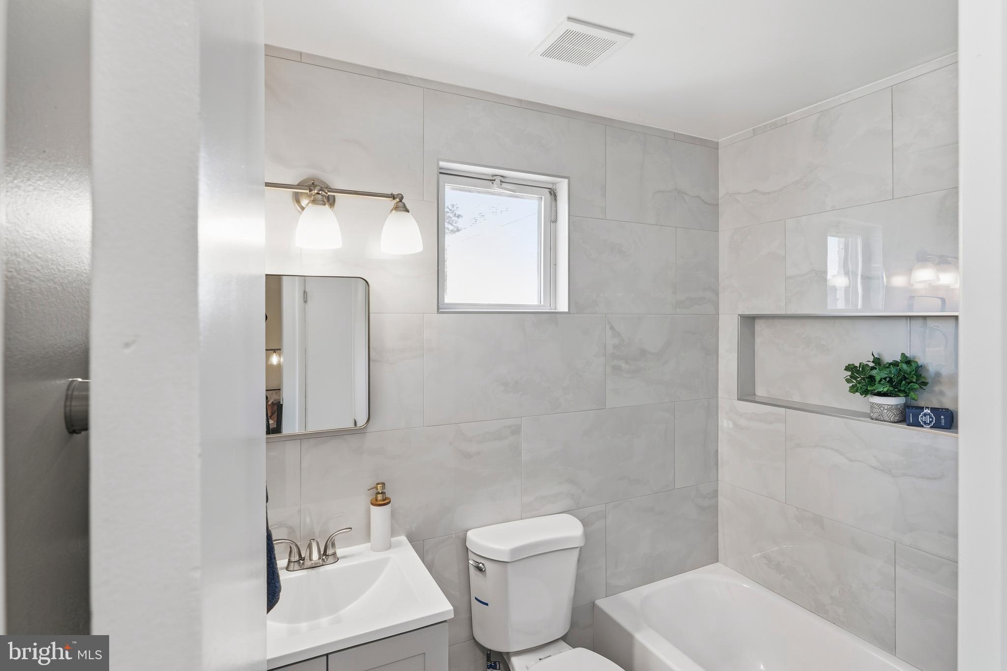 Real estate listing preview #18