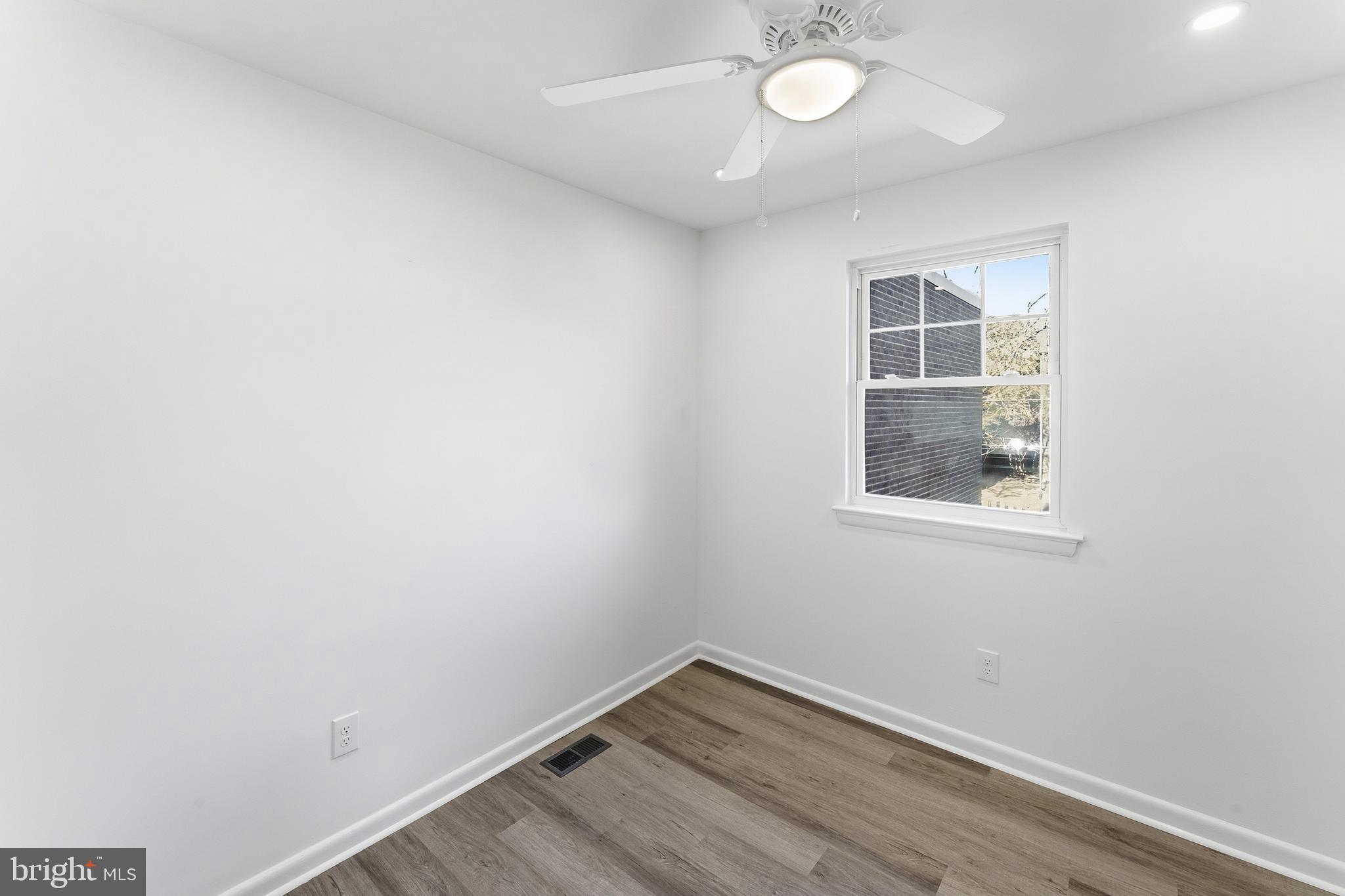 Real estate listing preview #25