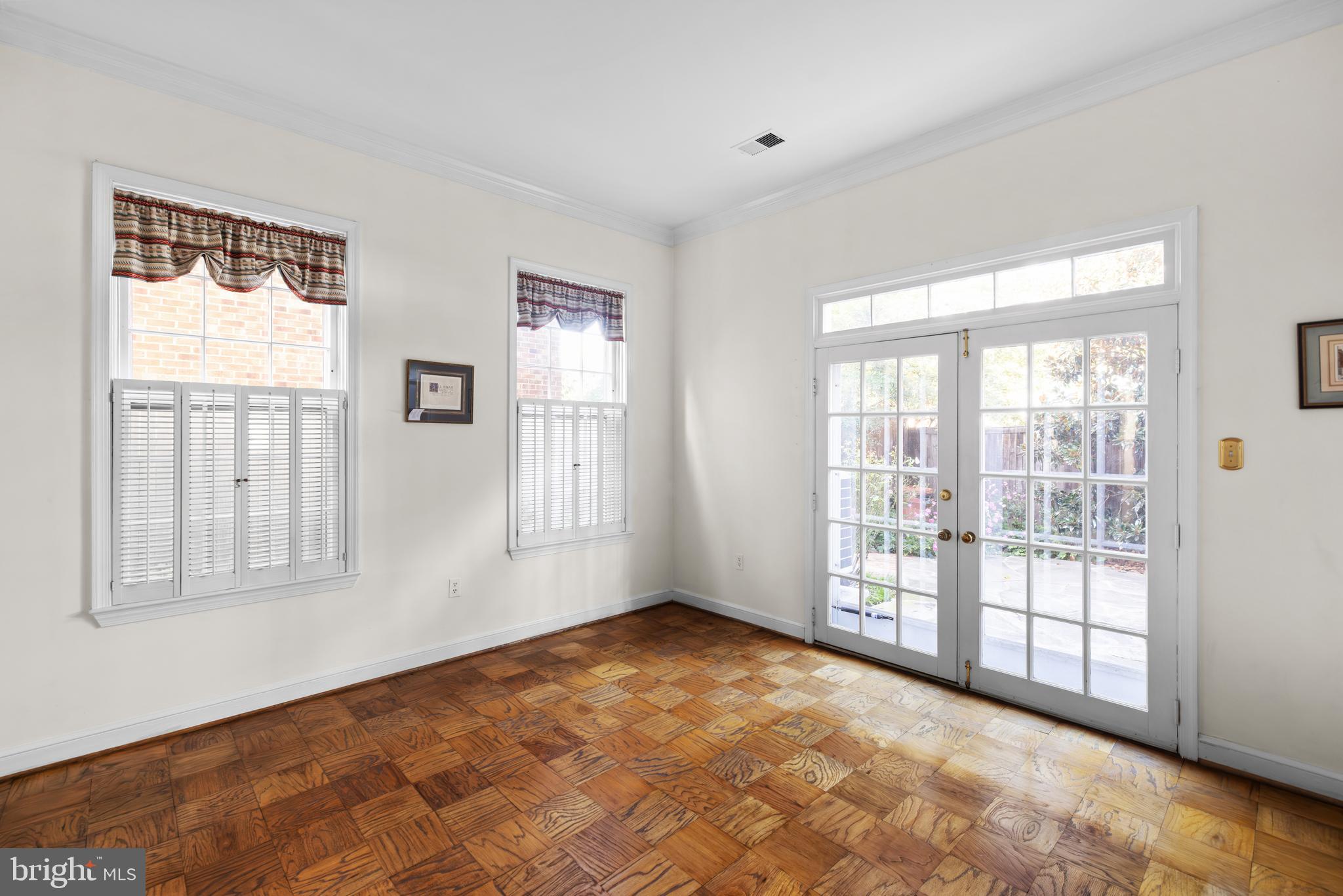 Real estate listing preview #10