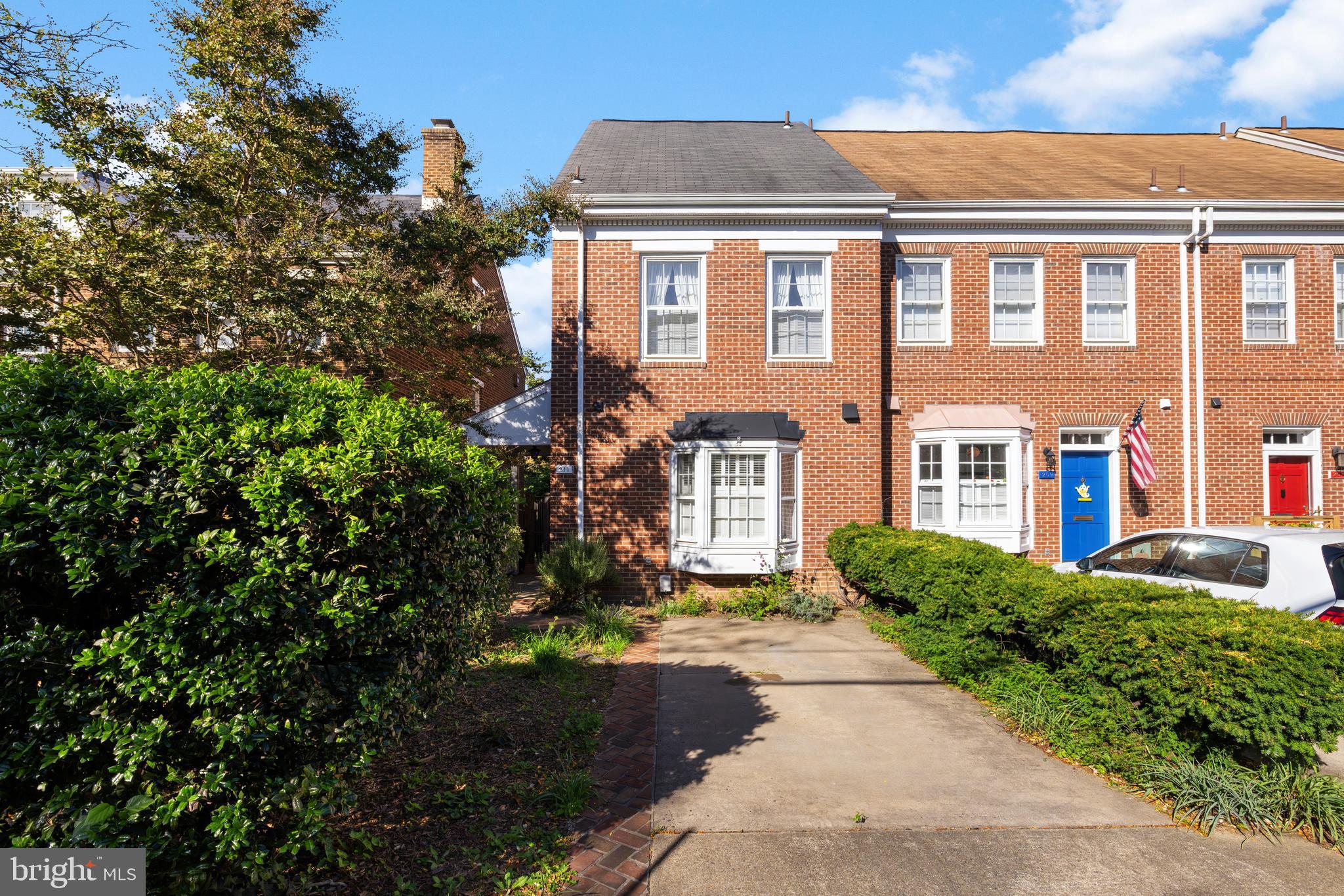 Real estate listing preview #5