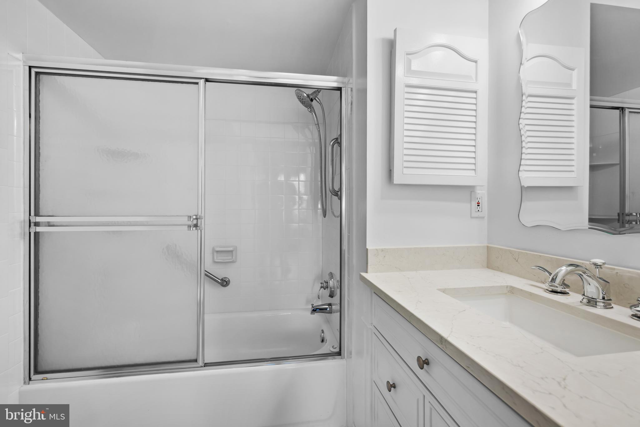 Real estate listing preview #19