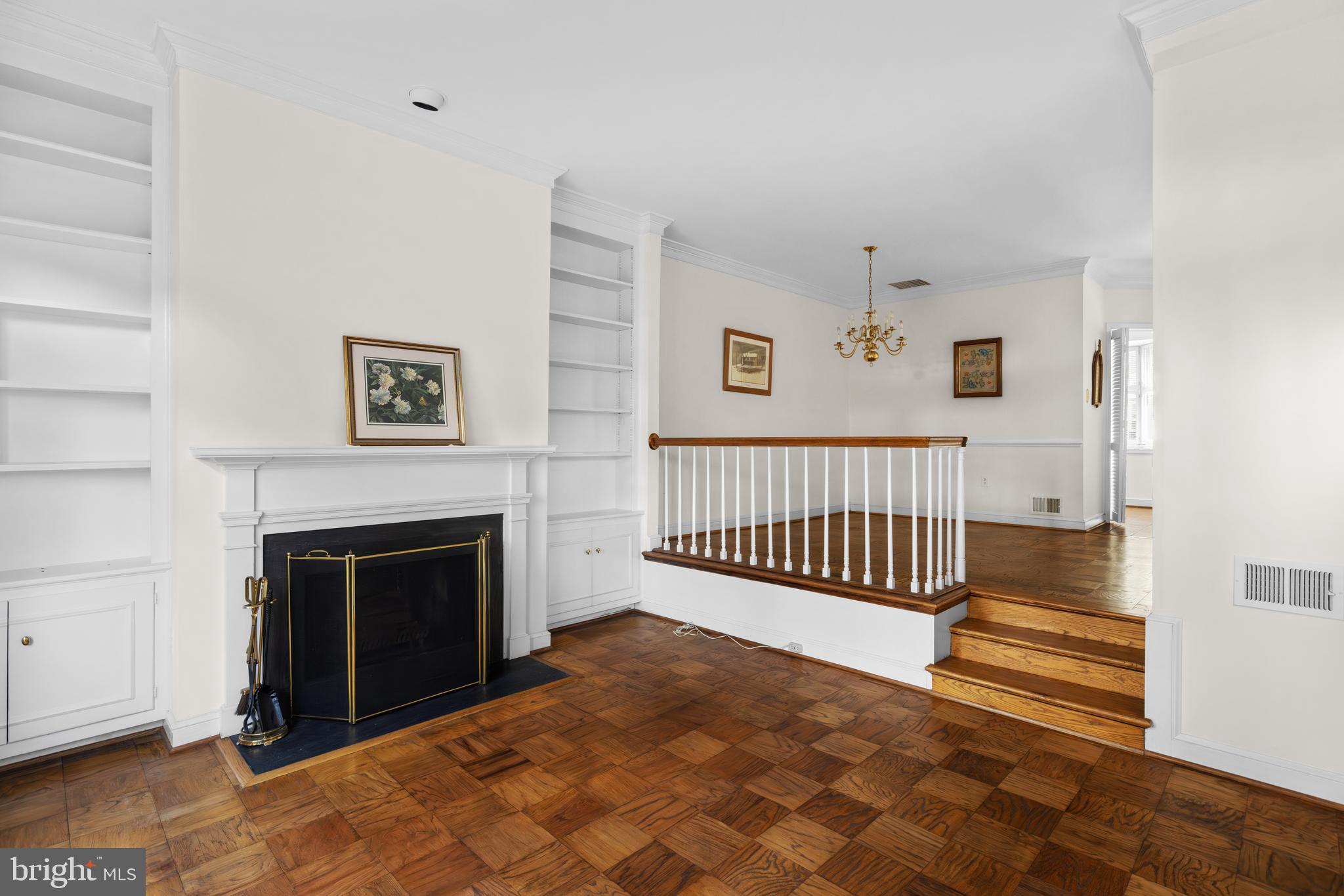 Real estate listing preview #1