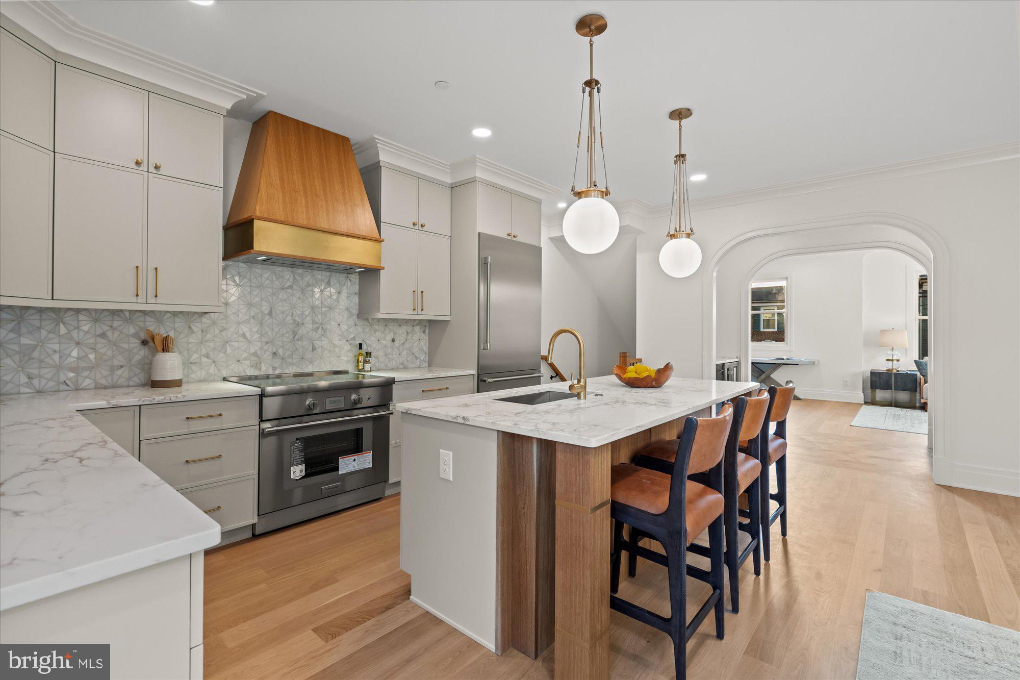 Real estate listing preview #10