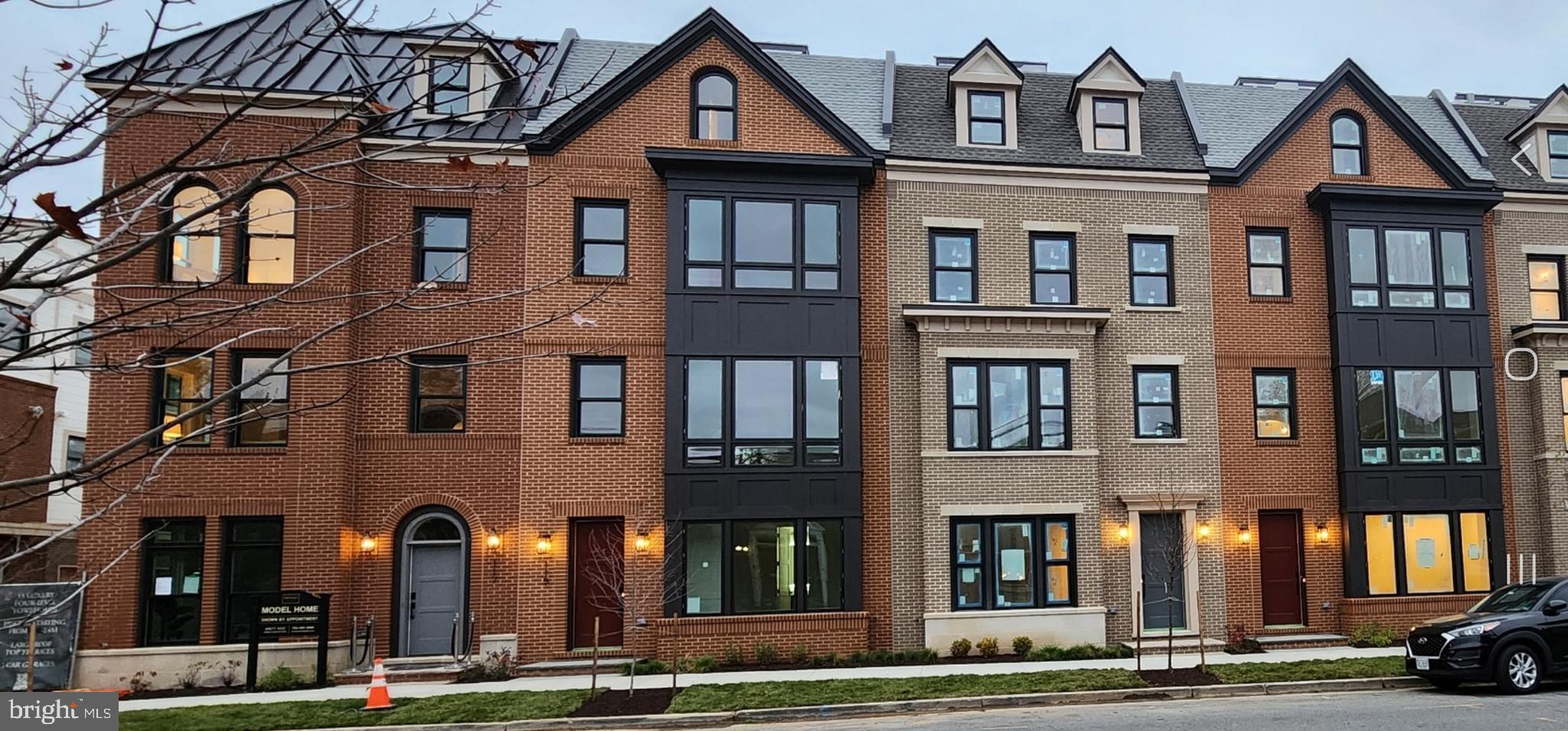 Real estate listing preview #1