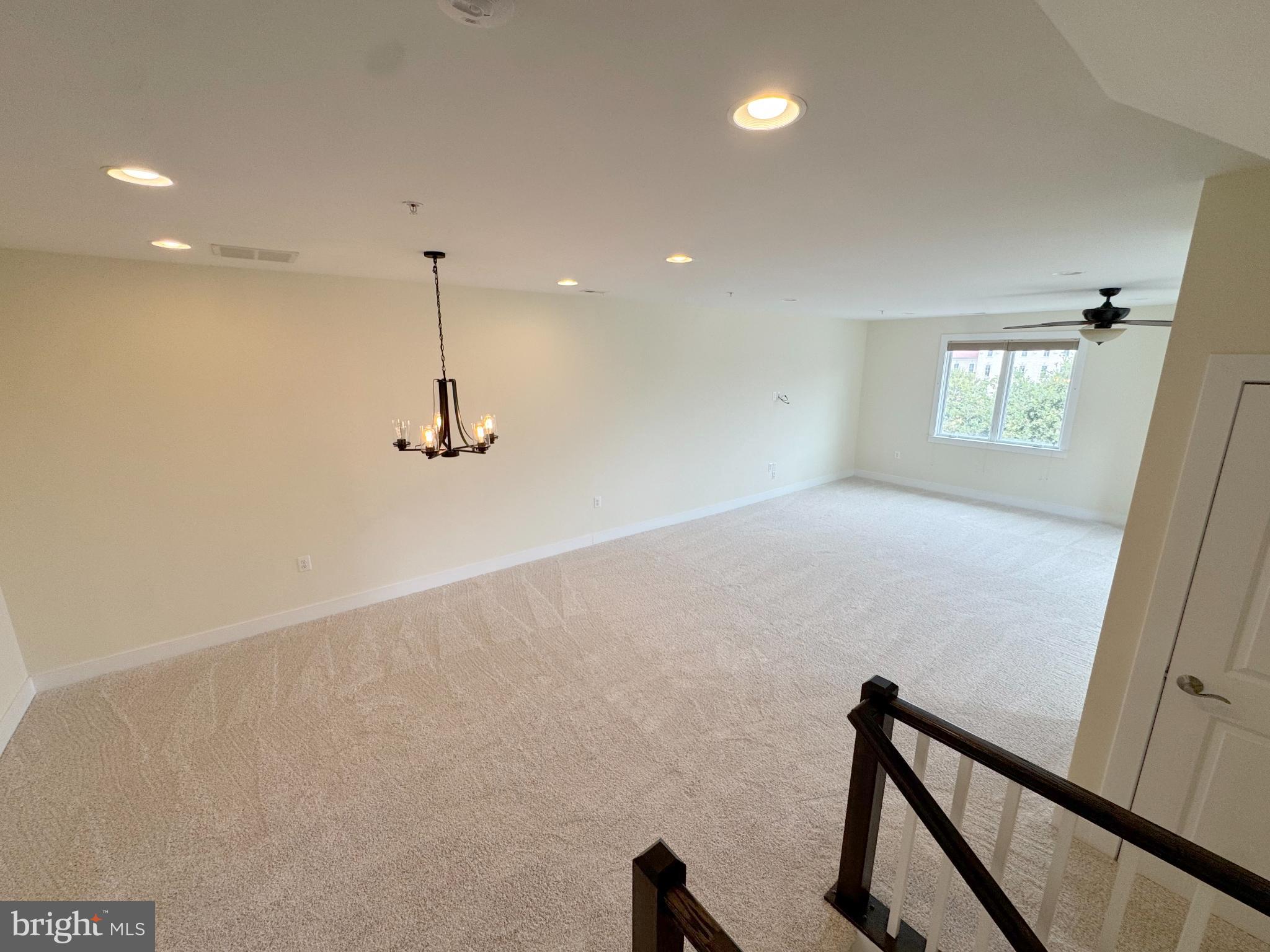 Real estate listing preview #3