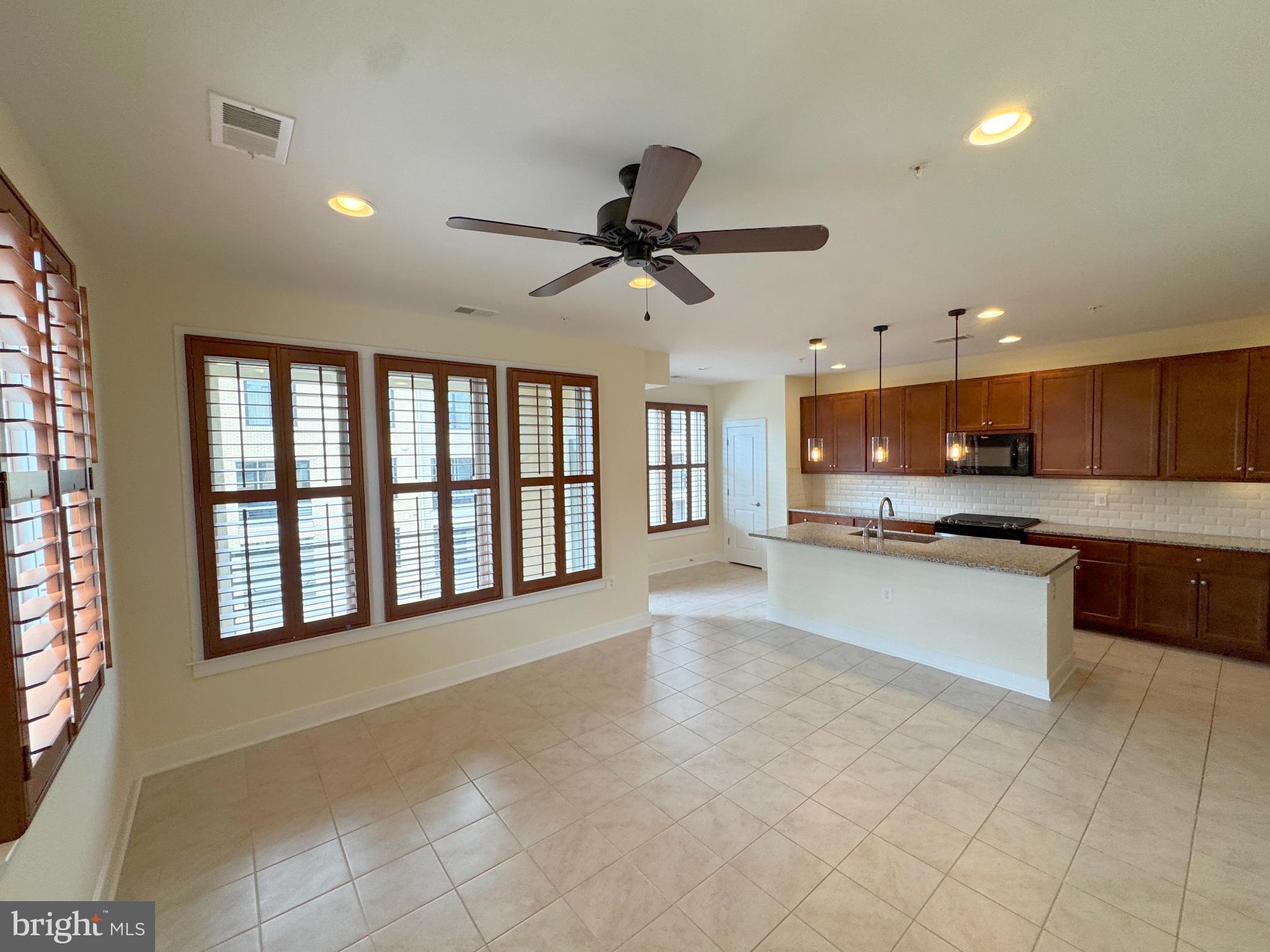 Real estate listing preview #5