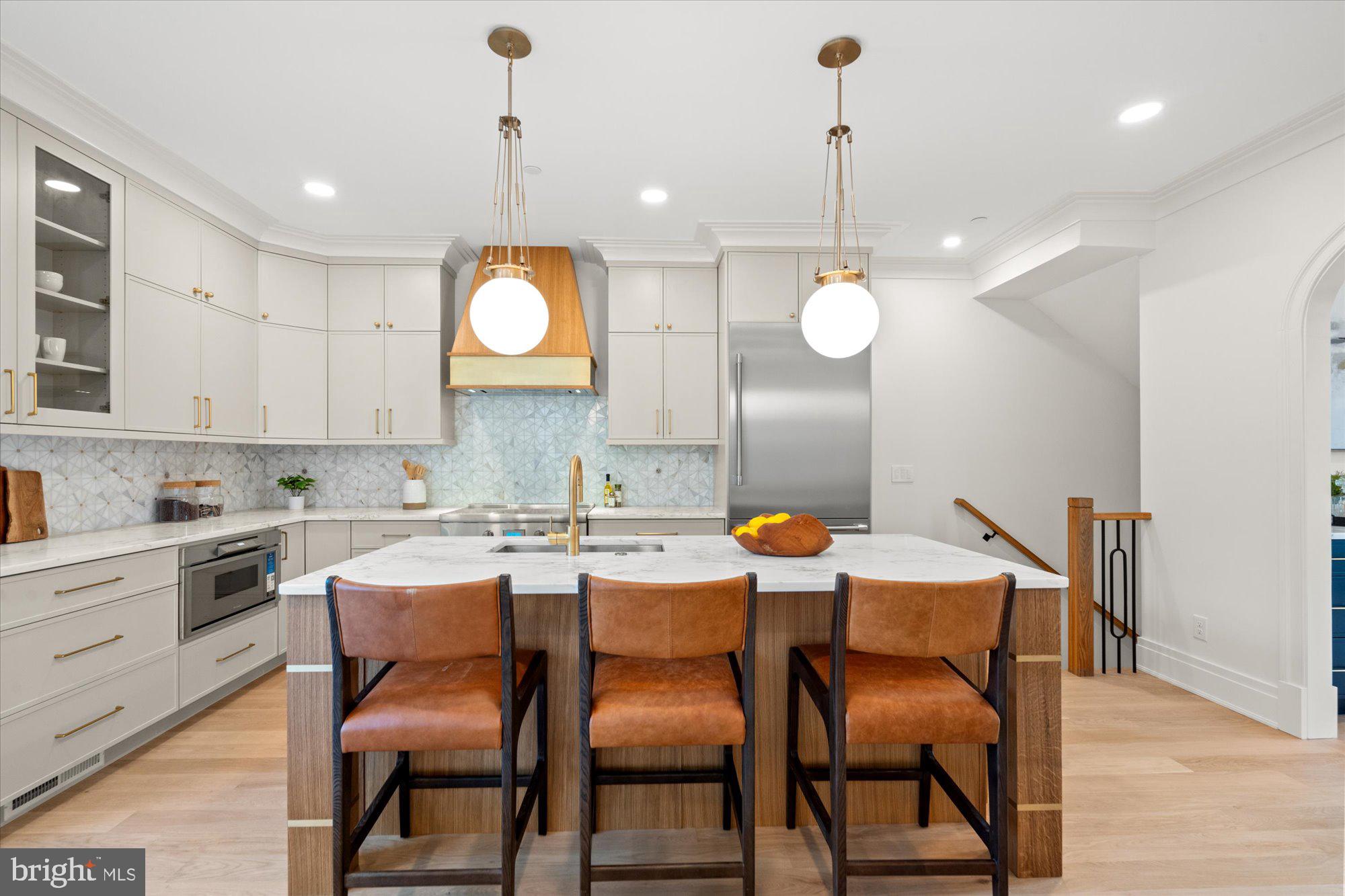 Real estate listing preview #11