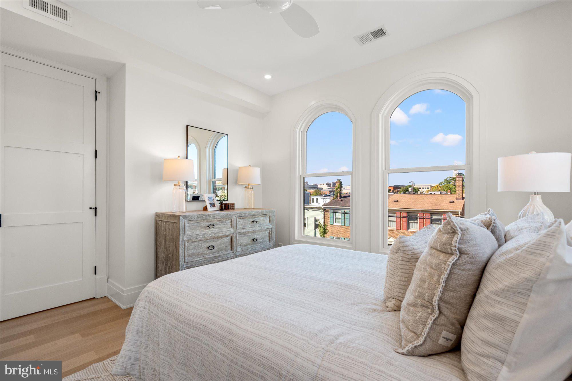 Real estate listing preview #46