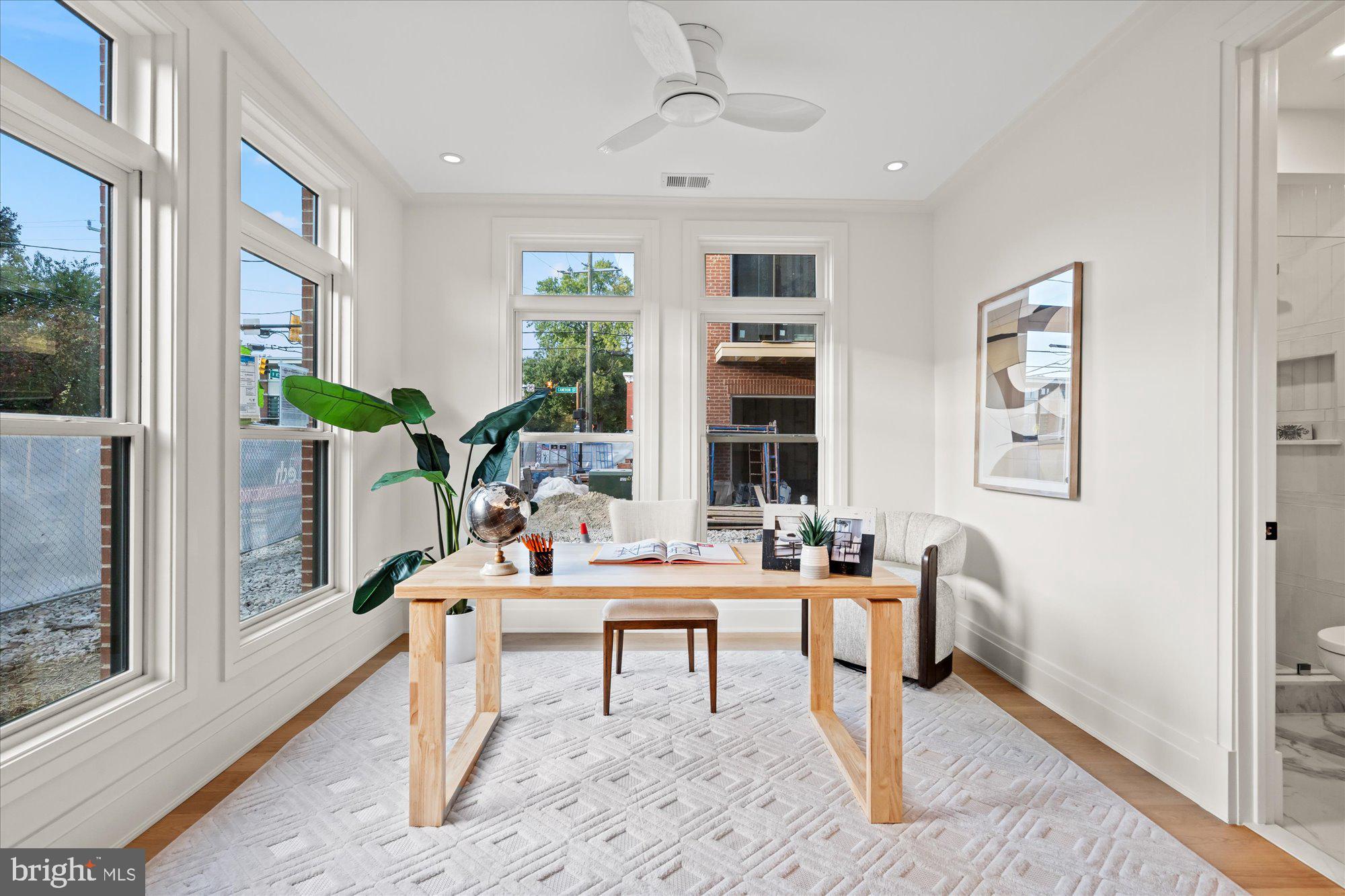 Real estate listing preview #4