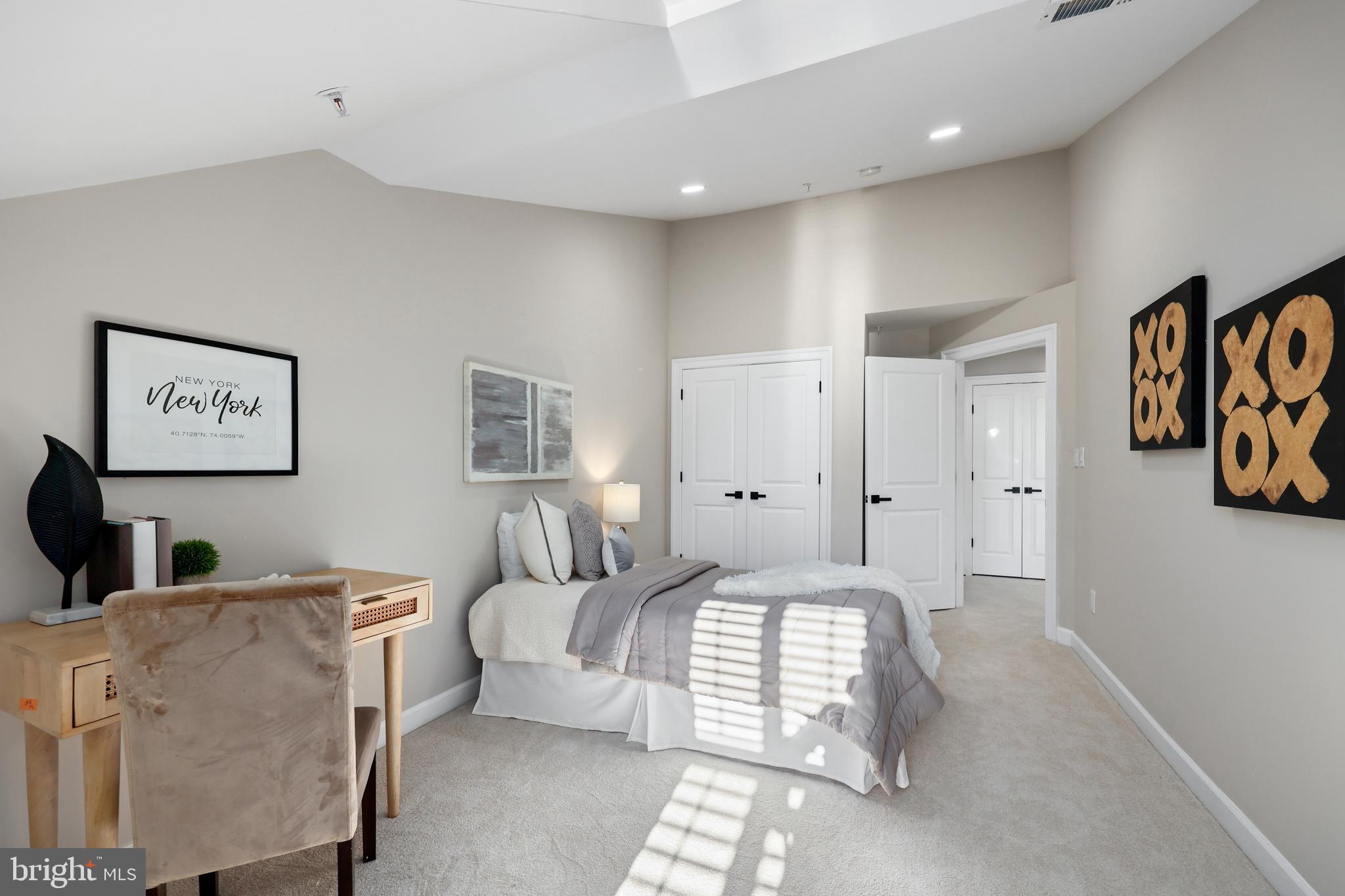 Real estate listing preview #24