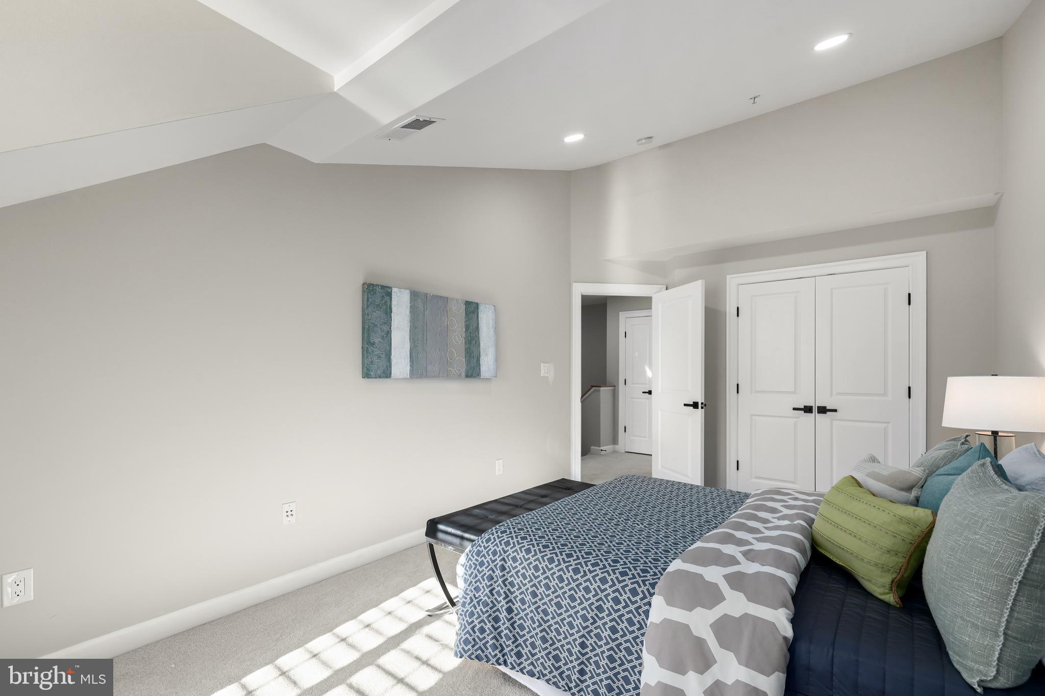 Real estate listing preview #21