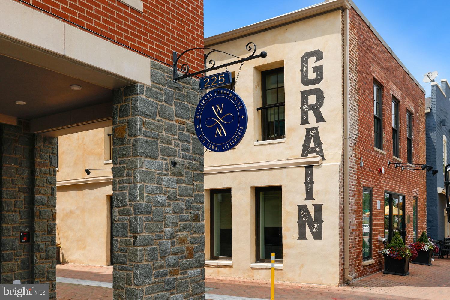 Real estate listing preview #37