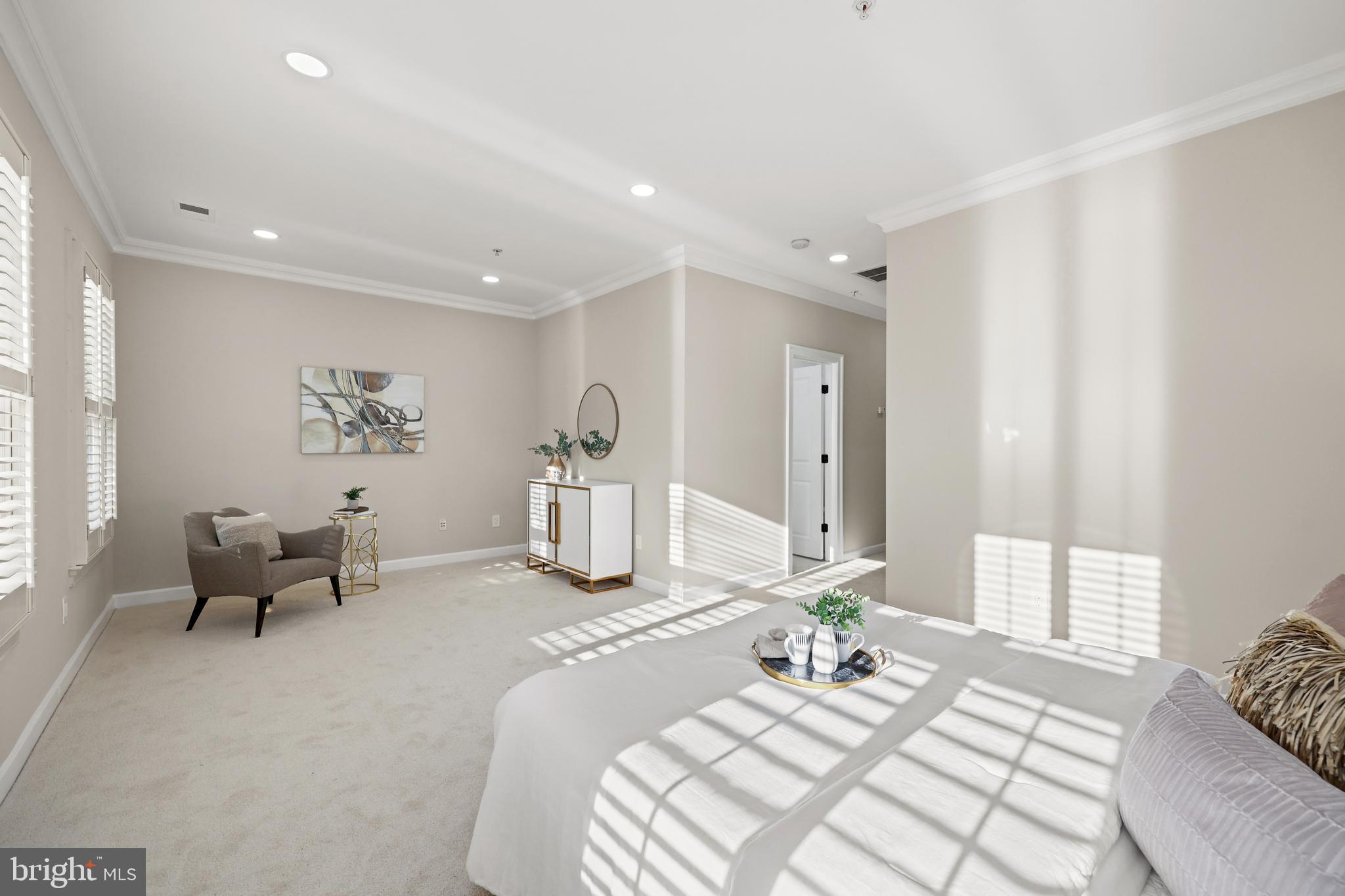 Real estate listing preview #14