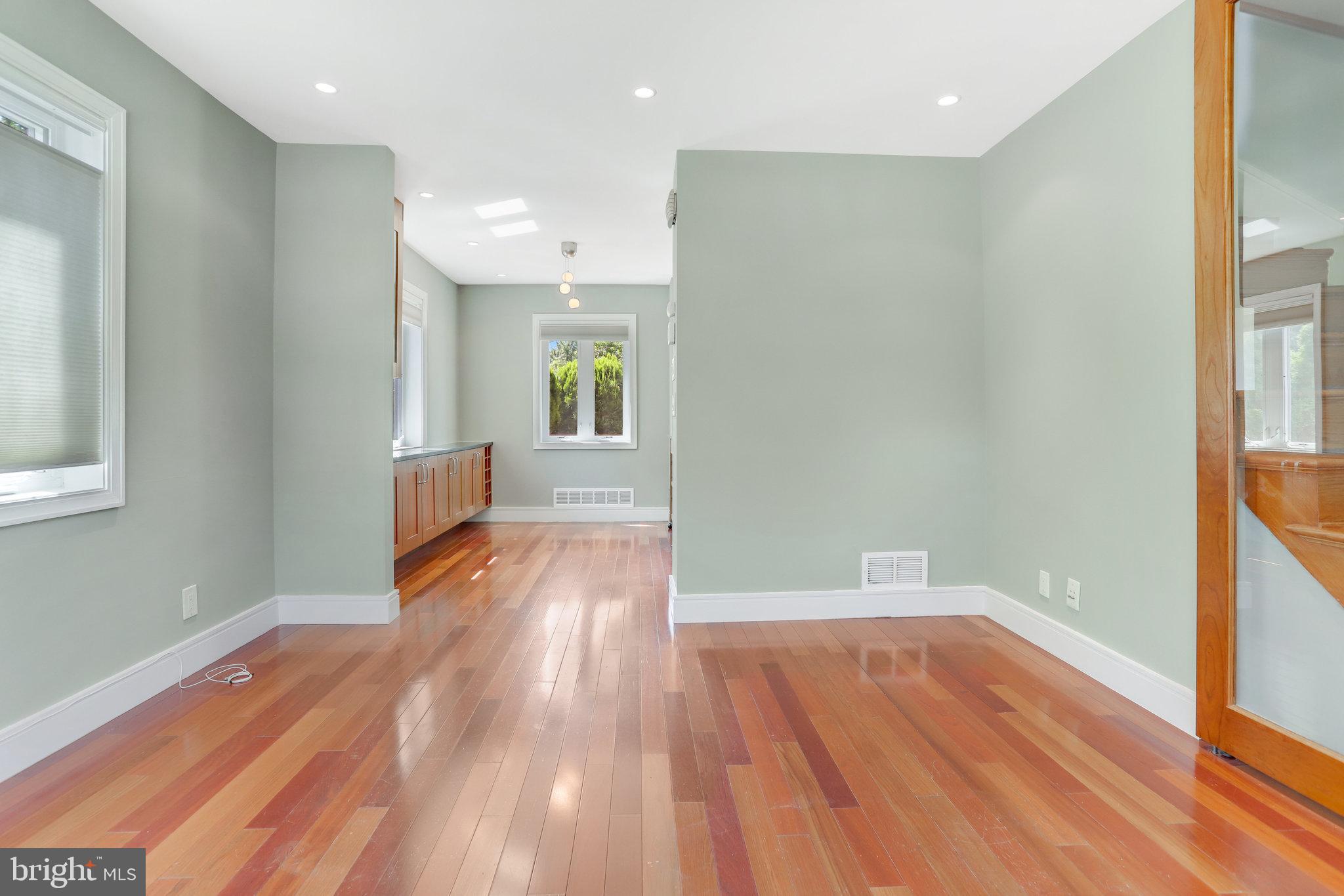 Real estate listing preview #51