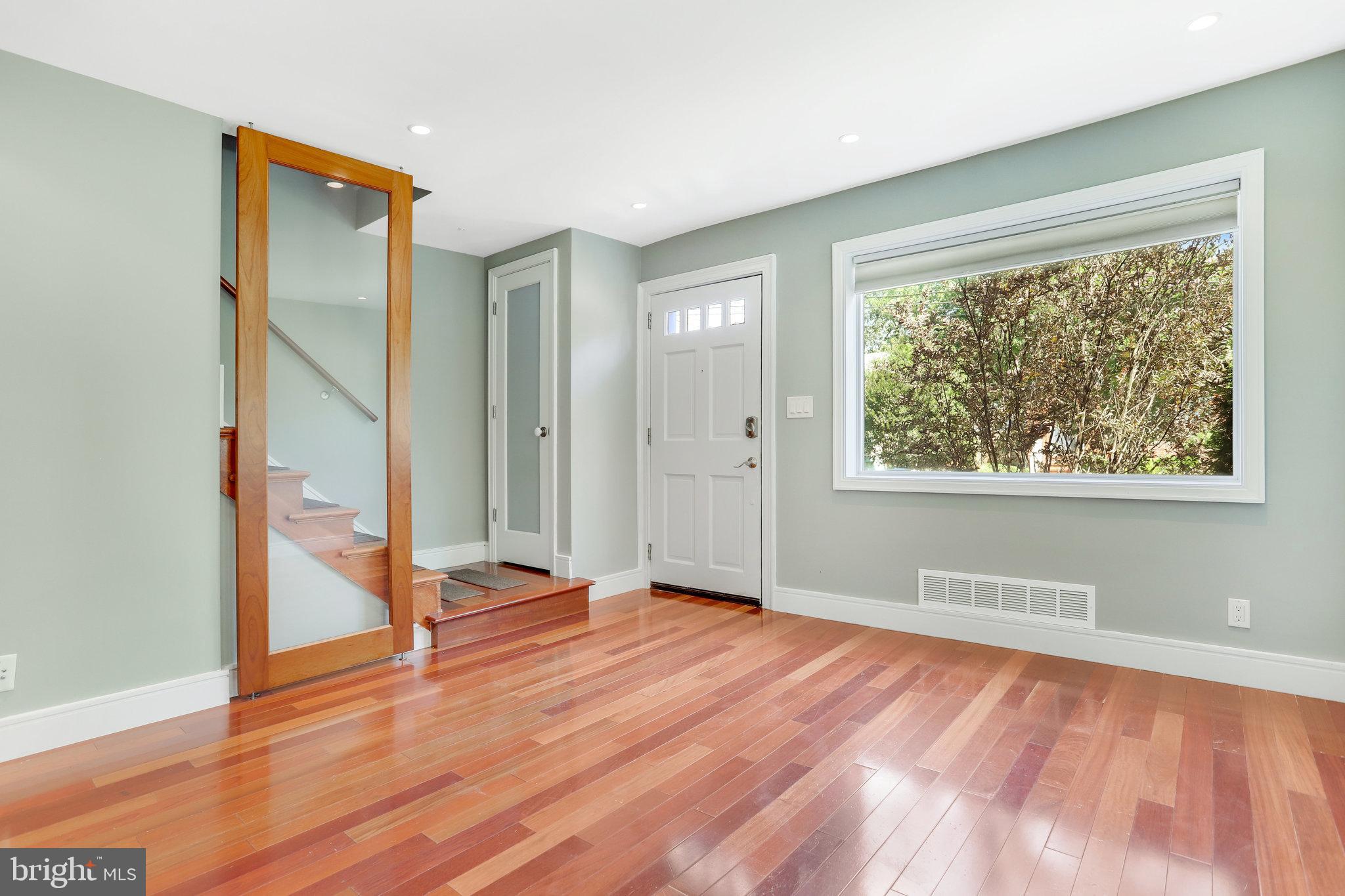 Real estate listing preview #48