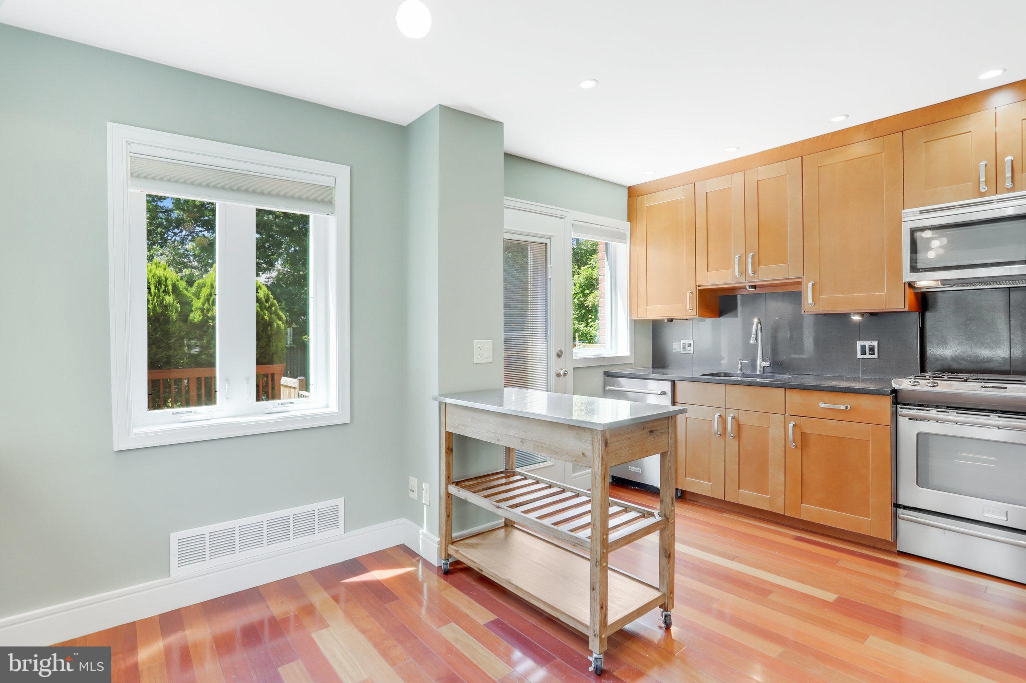 Real estate listing preview #53