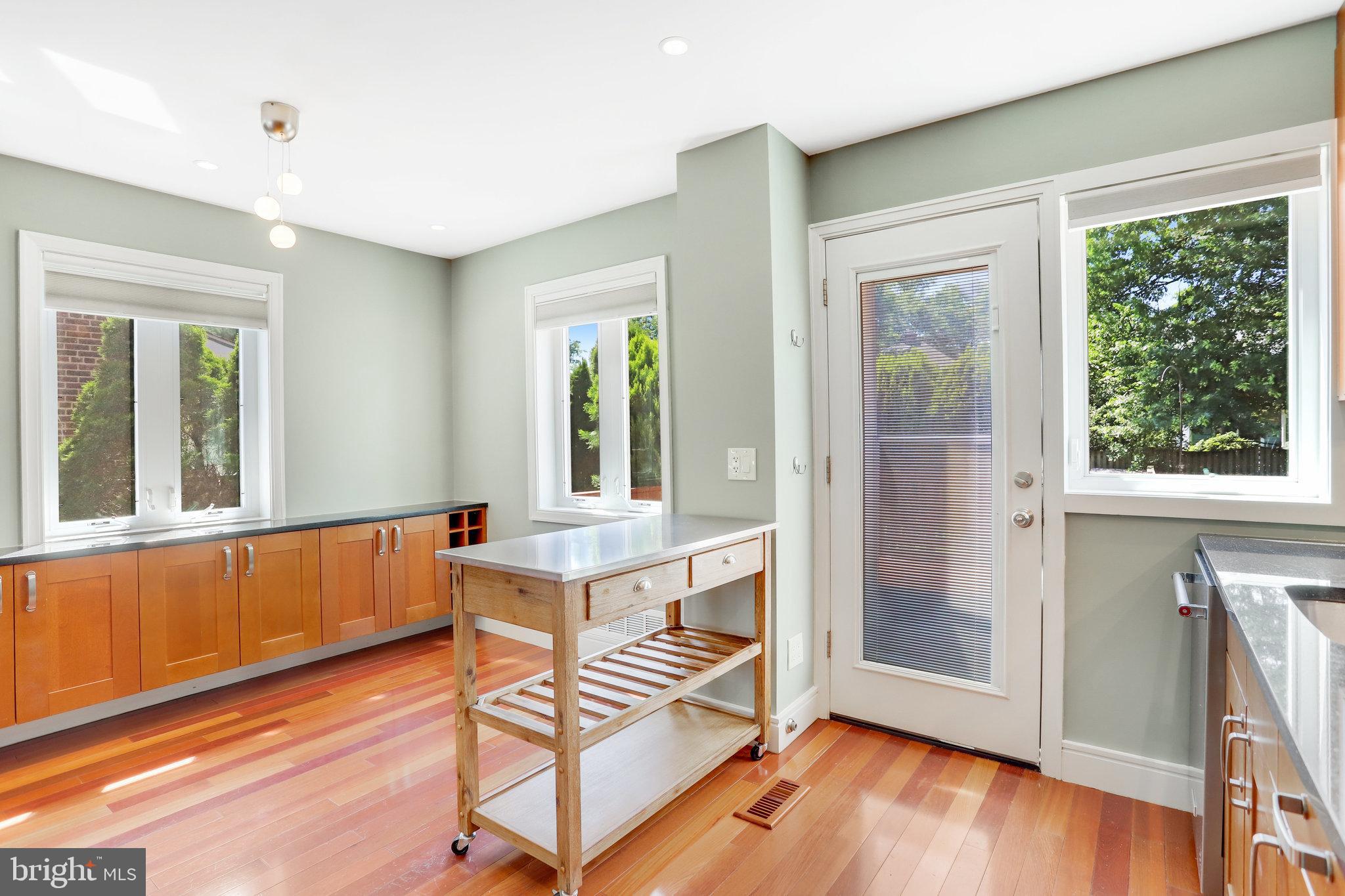 Real estate listing preview #52