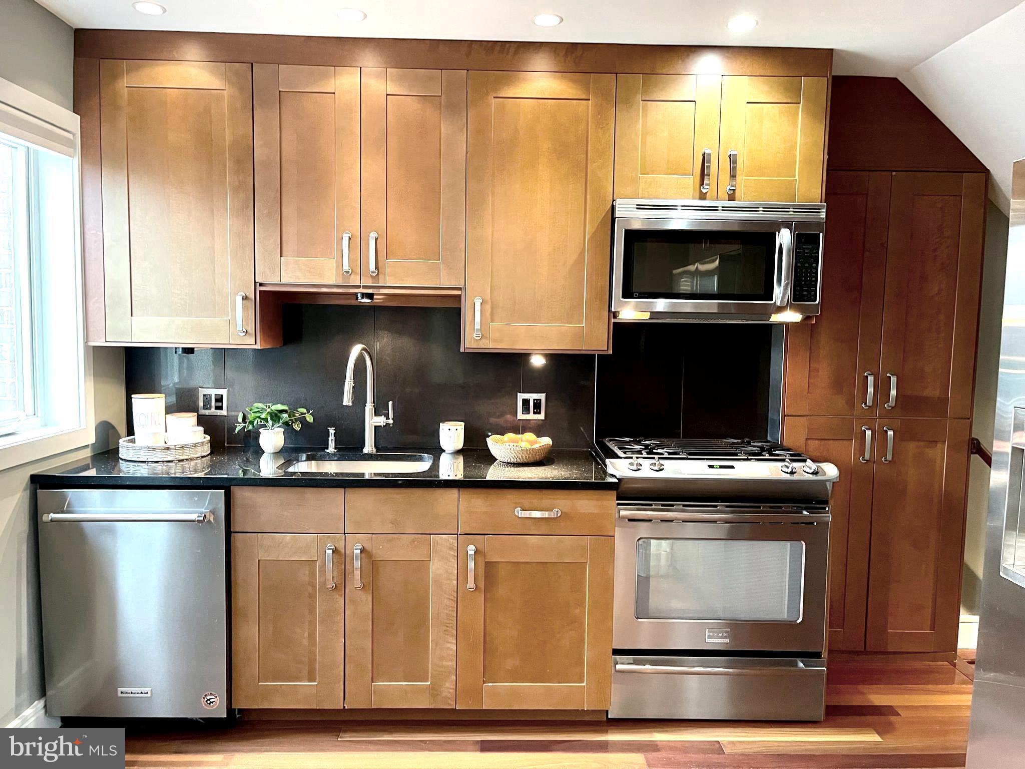 Real estate listing preview #23