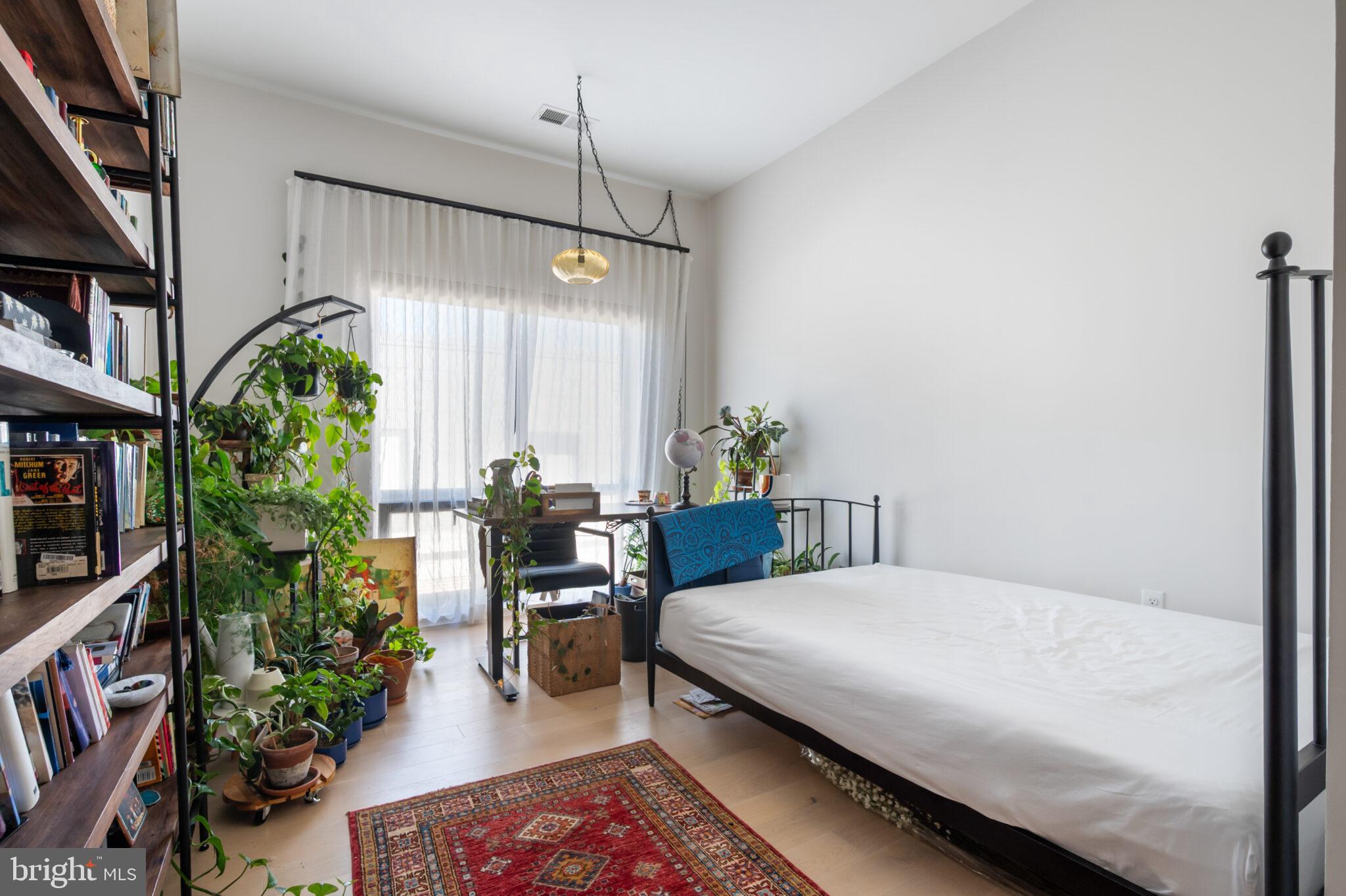 Real estate listing preview #25