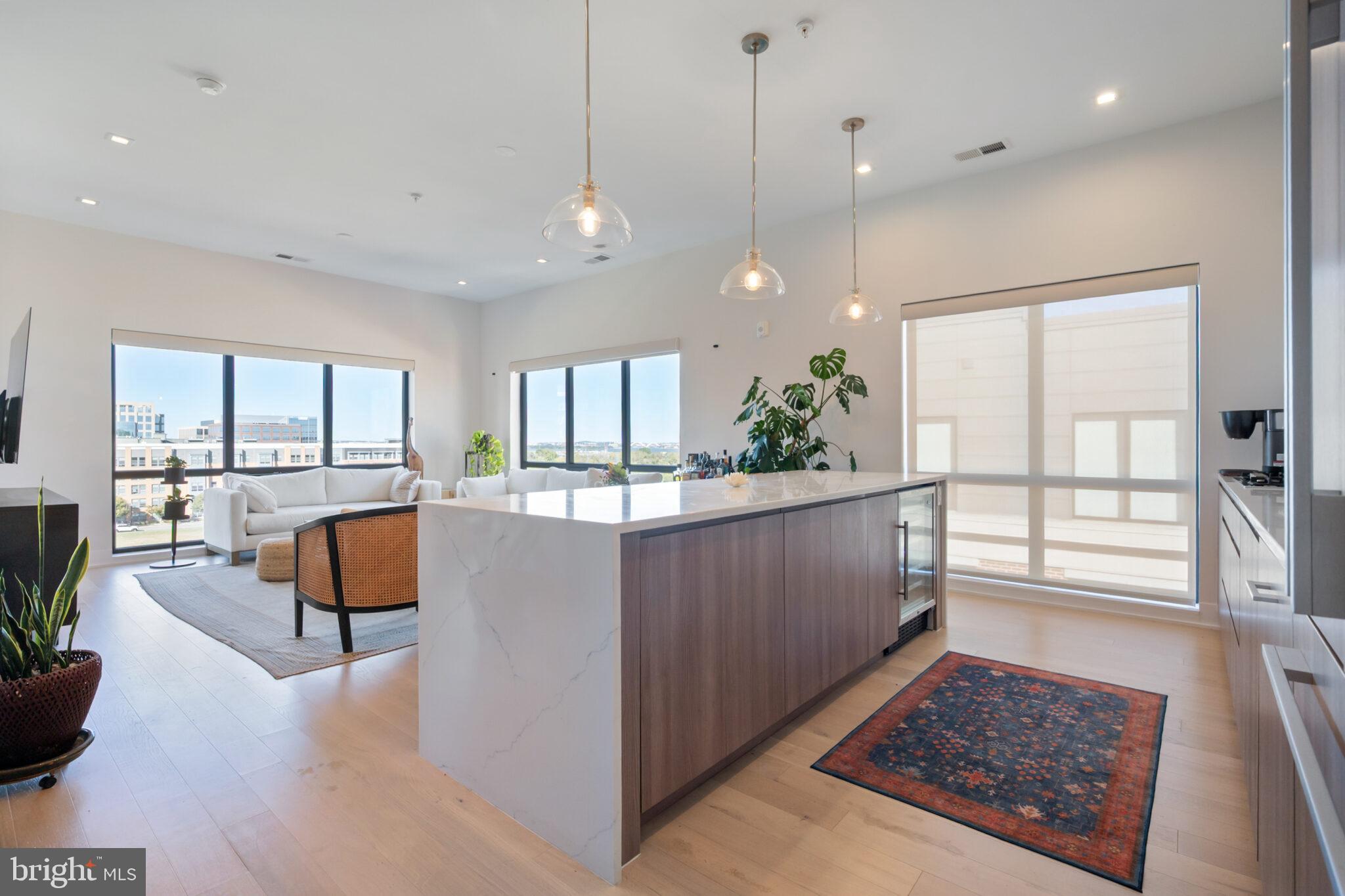 Real estate listing preview #8