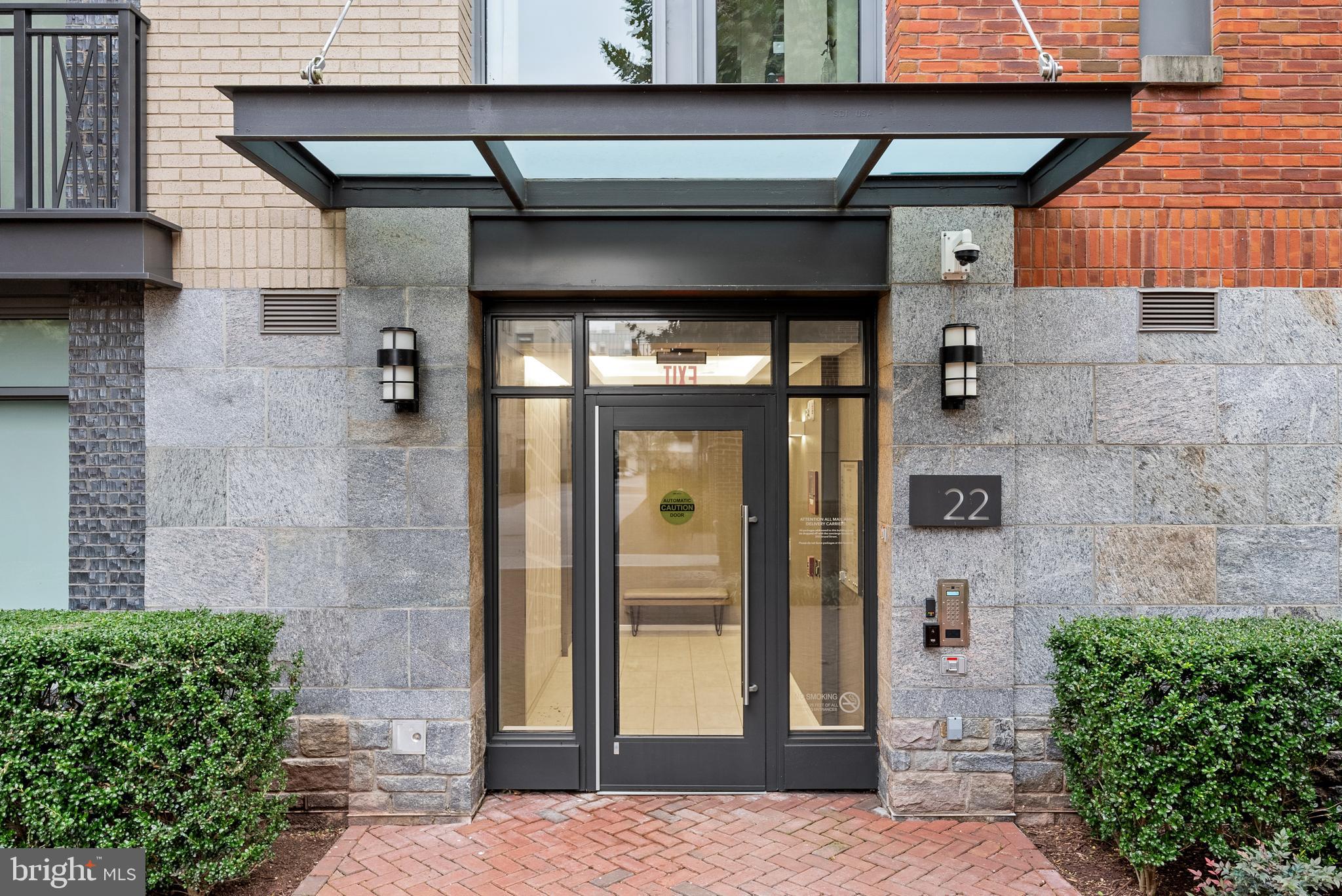 Real estate listing preview #10