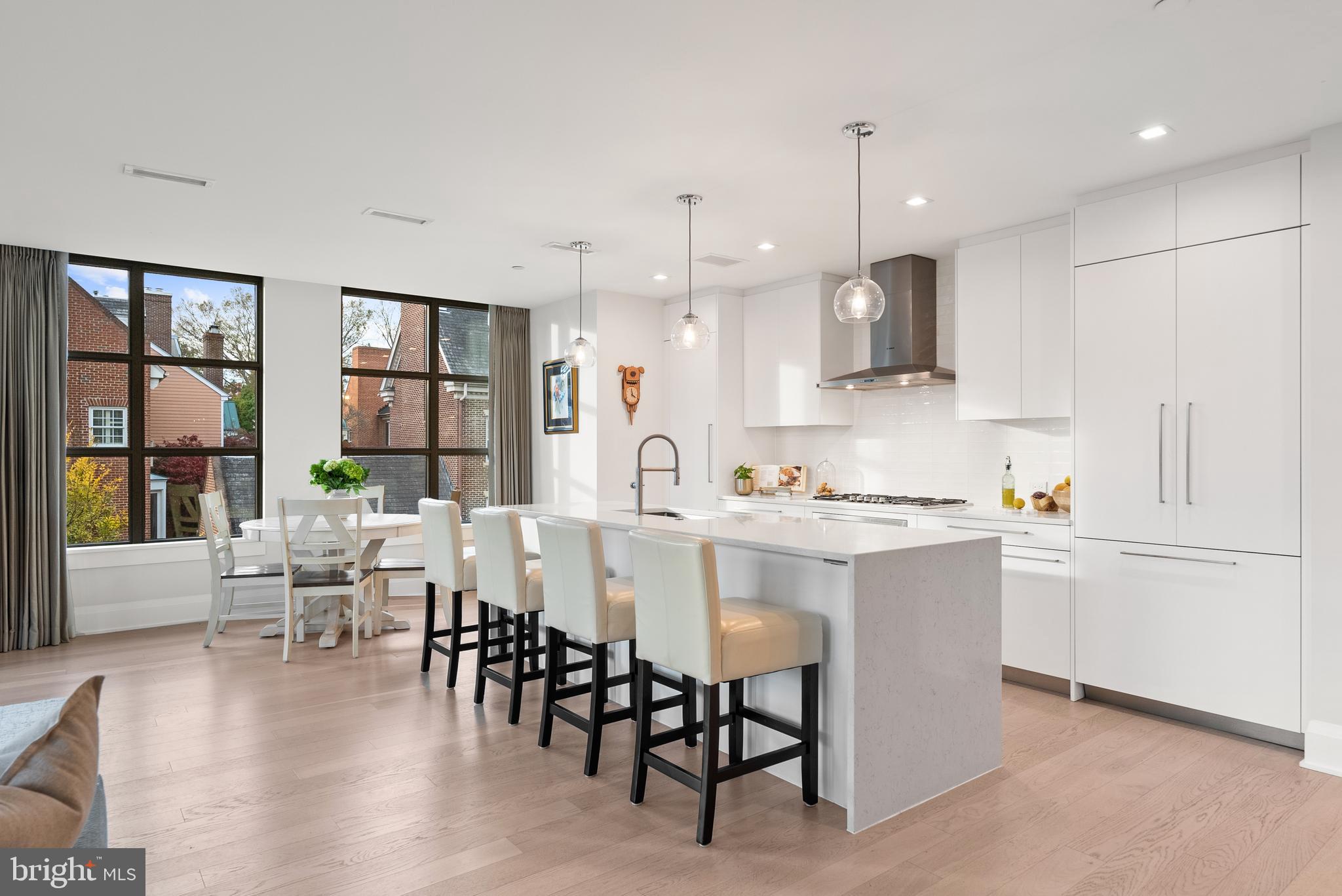 Real estate listing preview #12