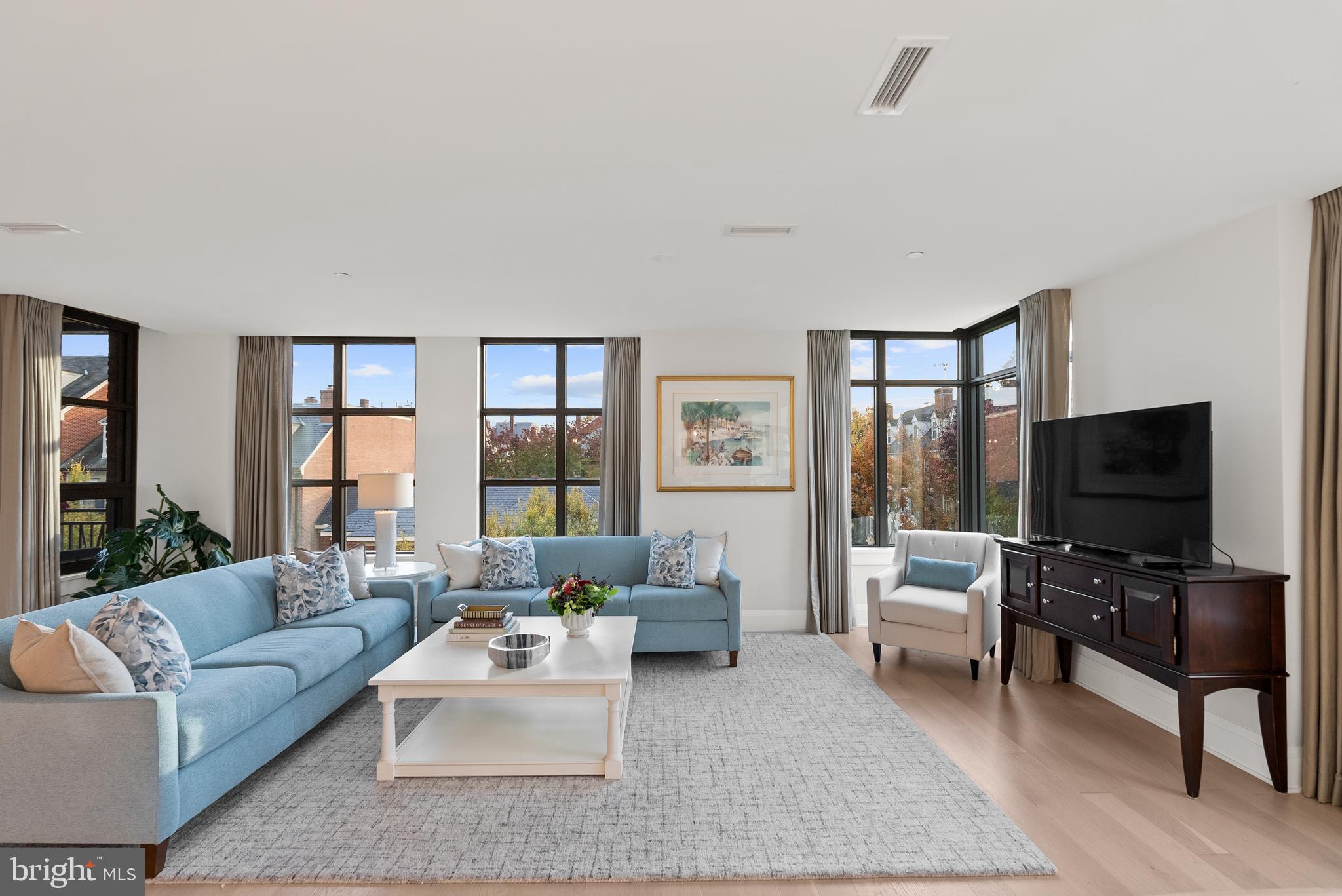 Real estate listing preview #3