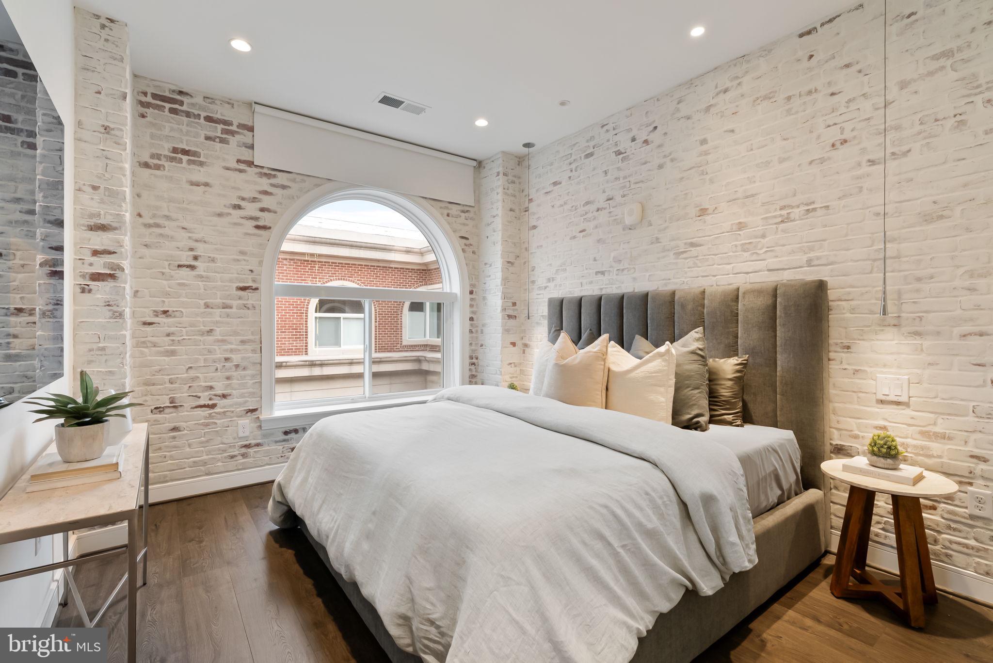 Real estate listing preview #19