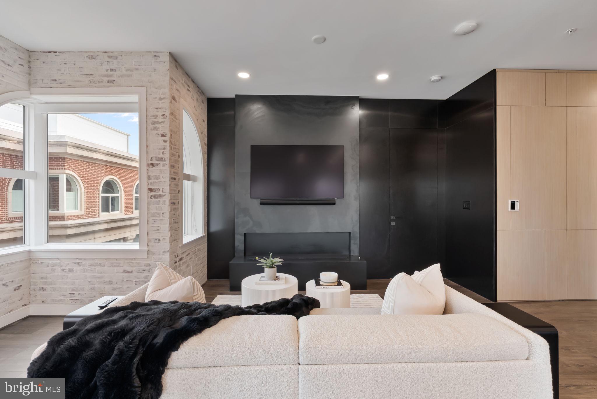 Real estate listing preview #5