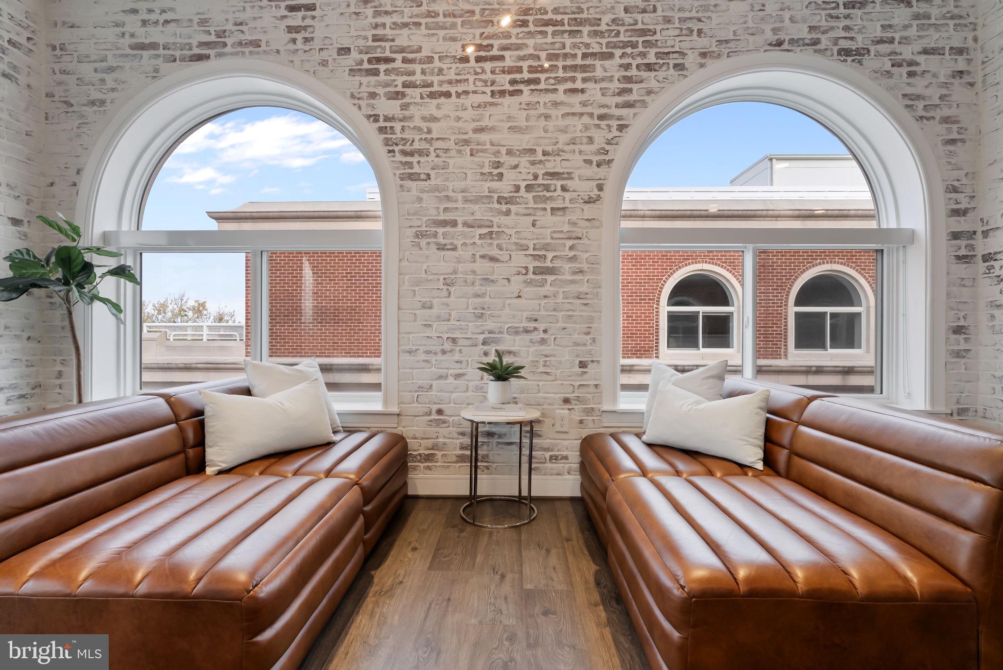 Real estate listing preview #14