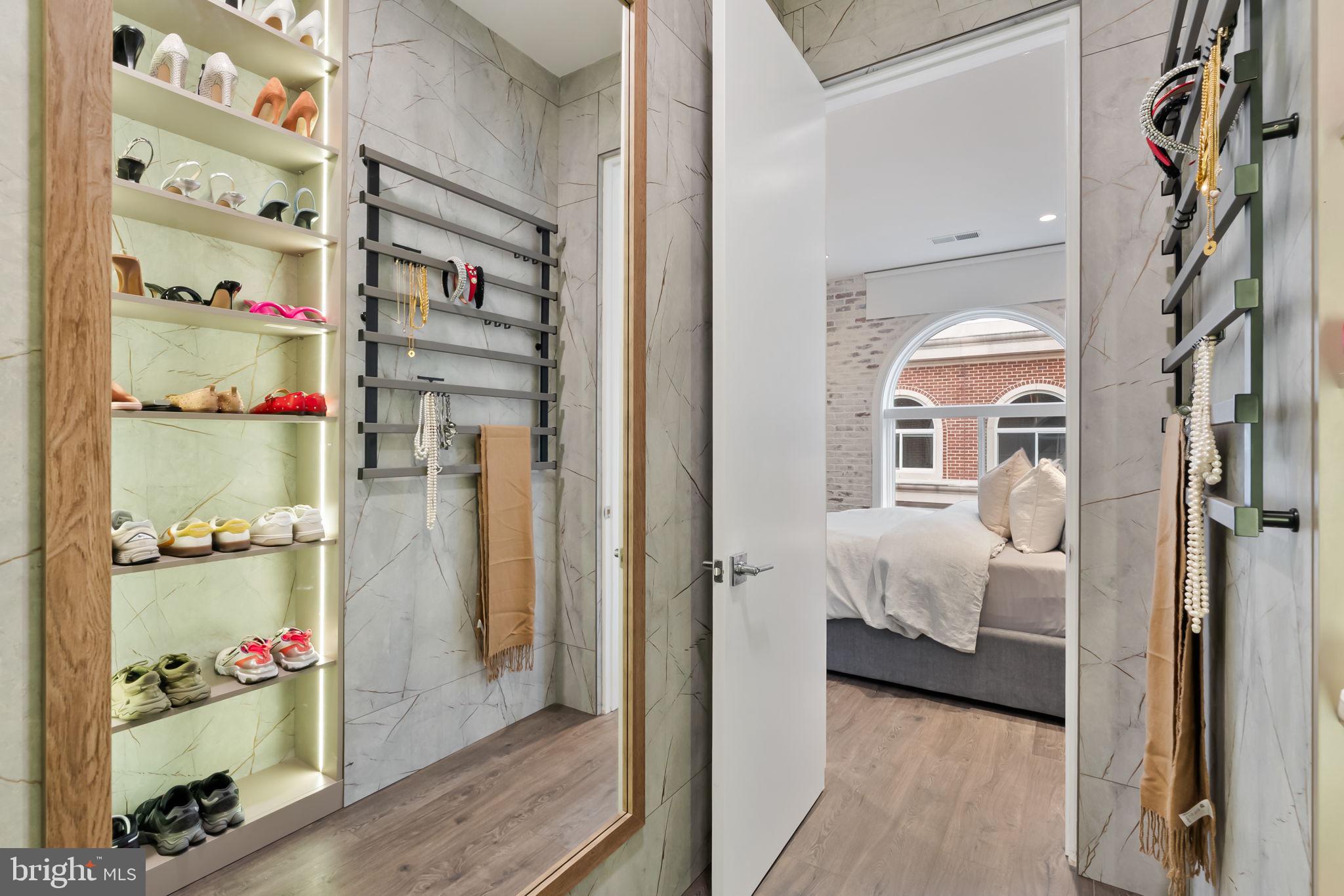 Real estate listing preview #21