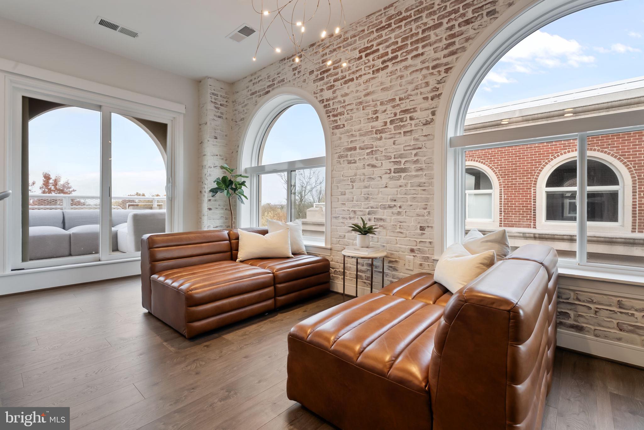 Real estate listing preview #15