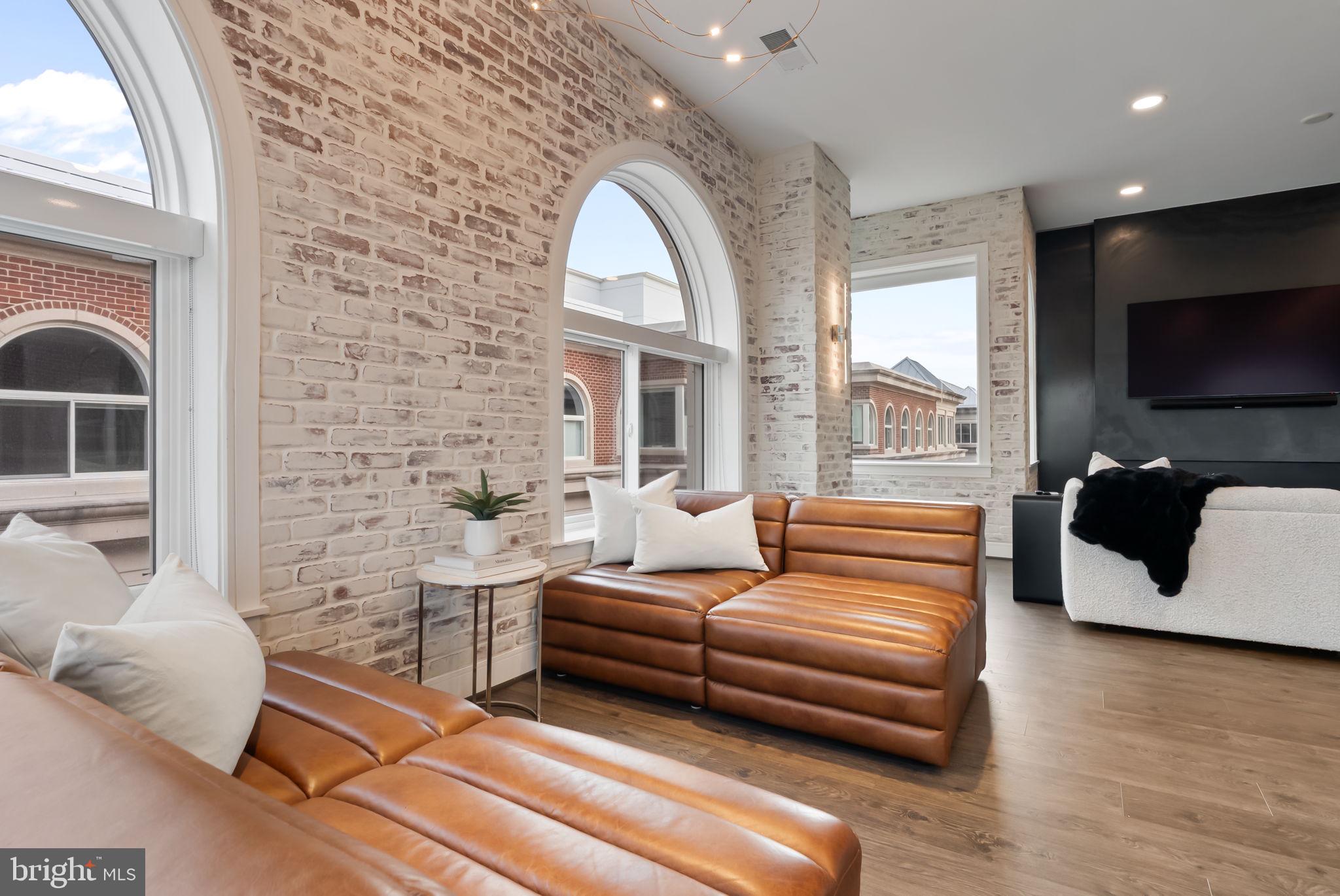 Real estate listing preview #13