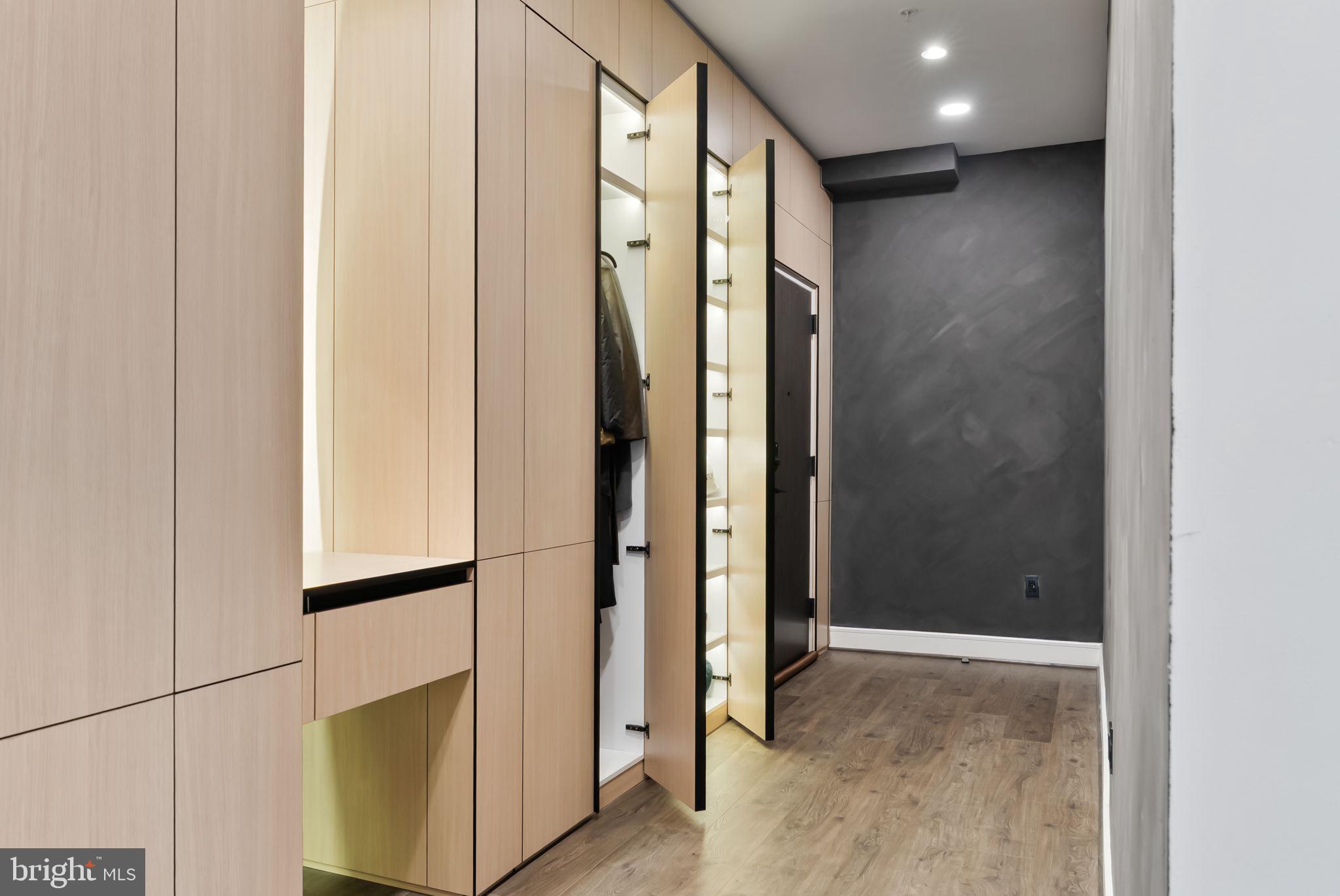 Real estate listing preview #4