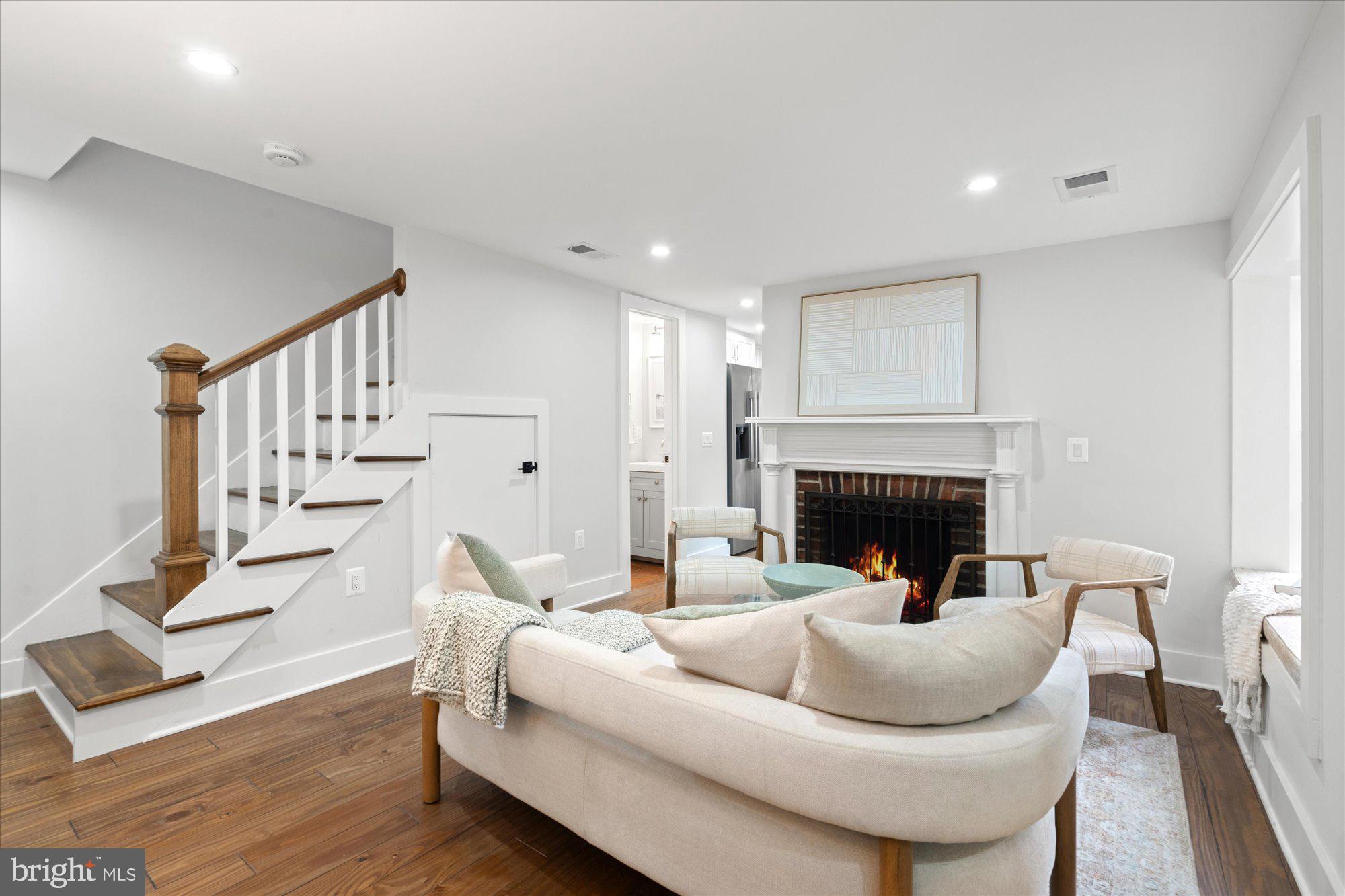 Real estate listing preview #37