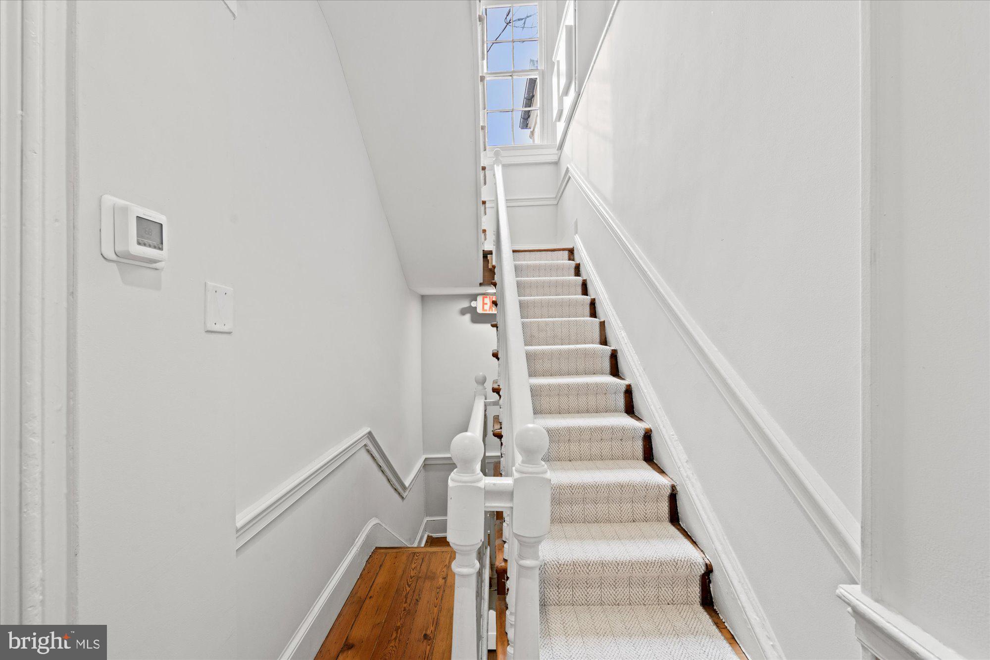 Real estate listing preview #6