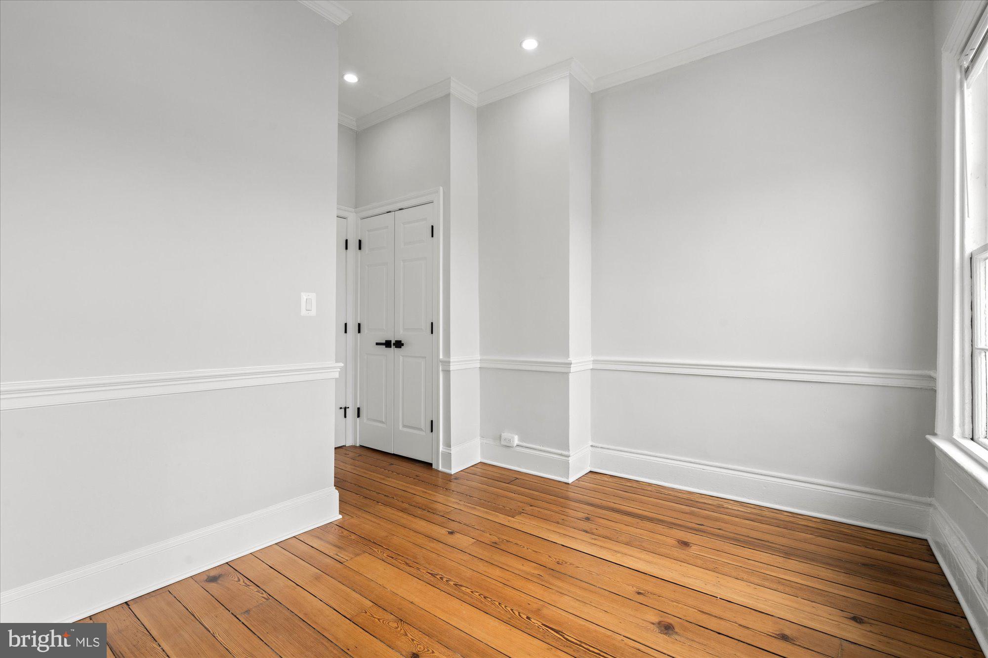 Real estate listing preview #32