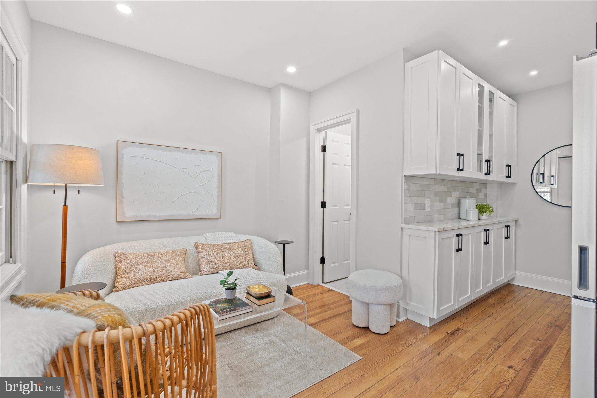 Real estate listing preview #7