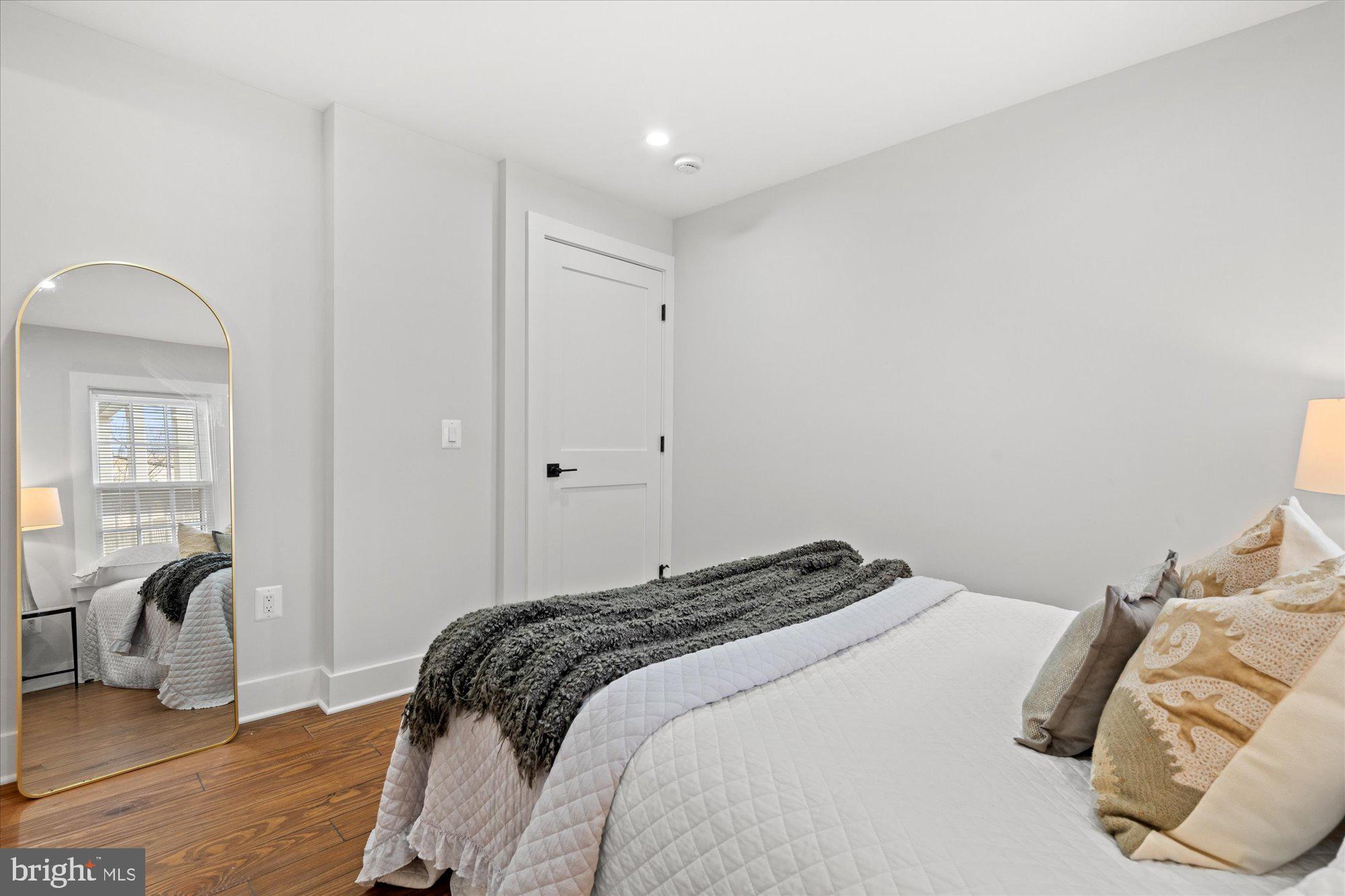 Real estate listing preview #48