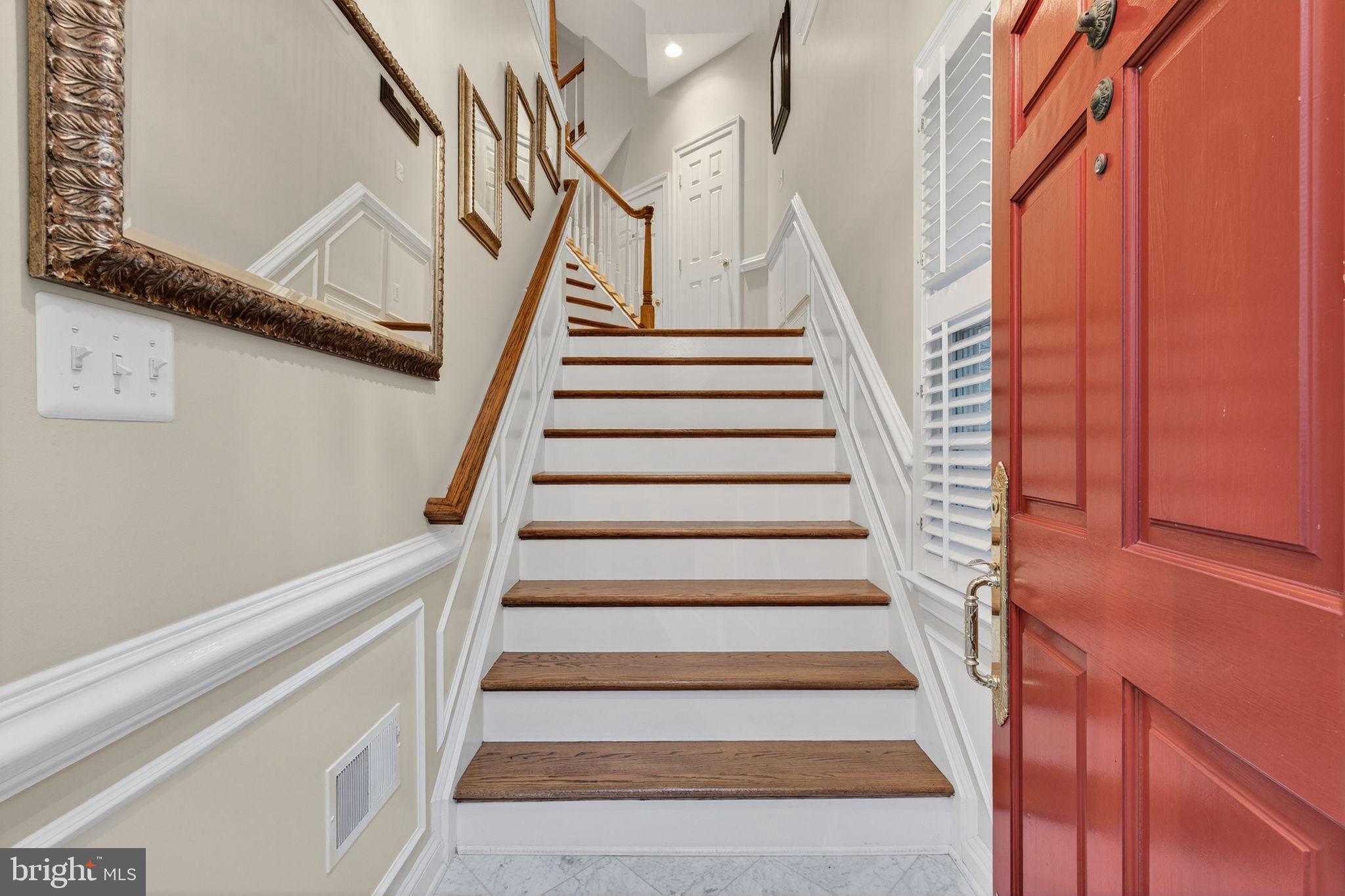 Real estate listing preview #2