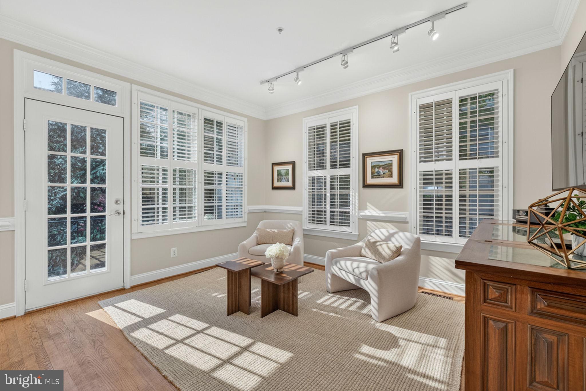 Real estate listing preview #16