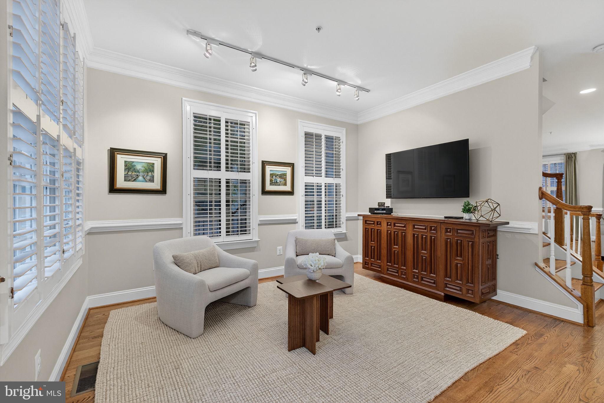 Real estate listing preview #17