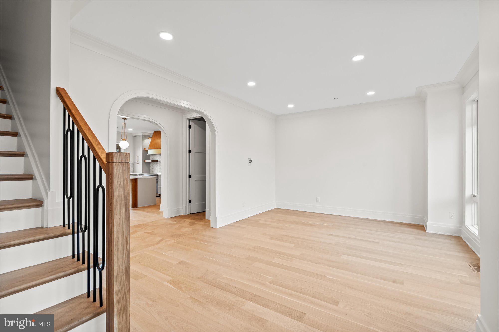 Real estate listing preview #79