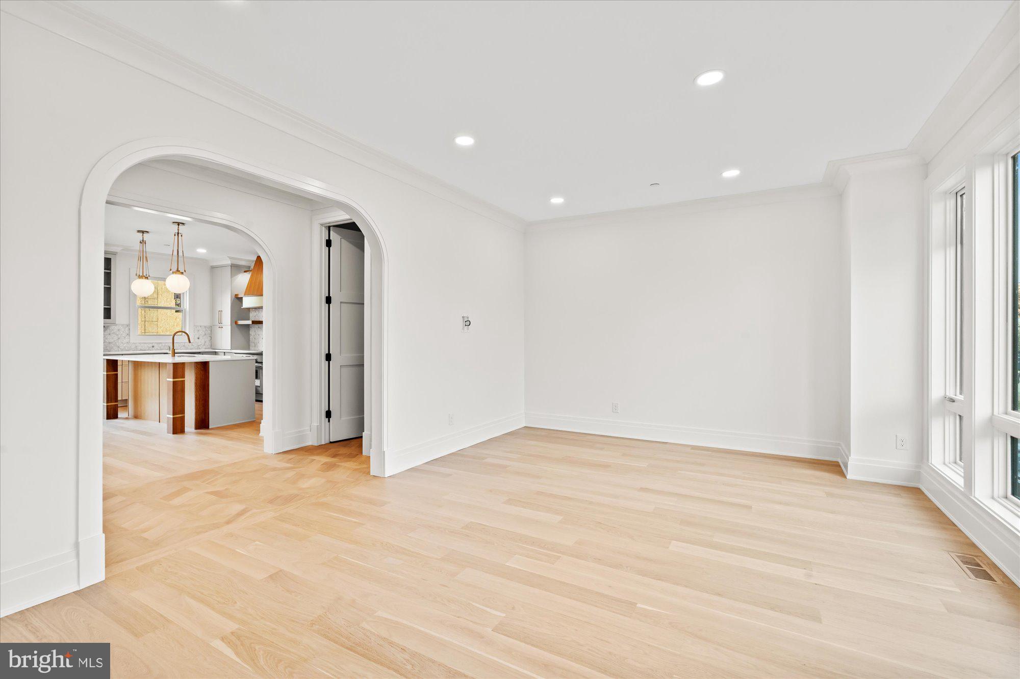 Real estate listing preview #78