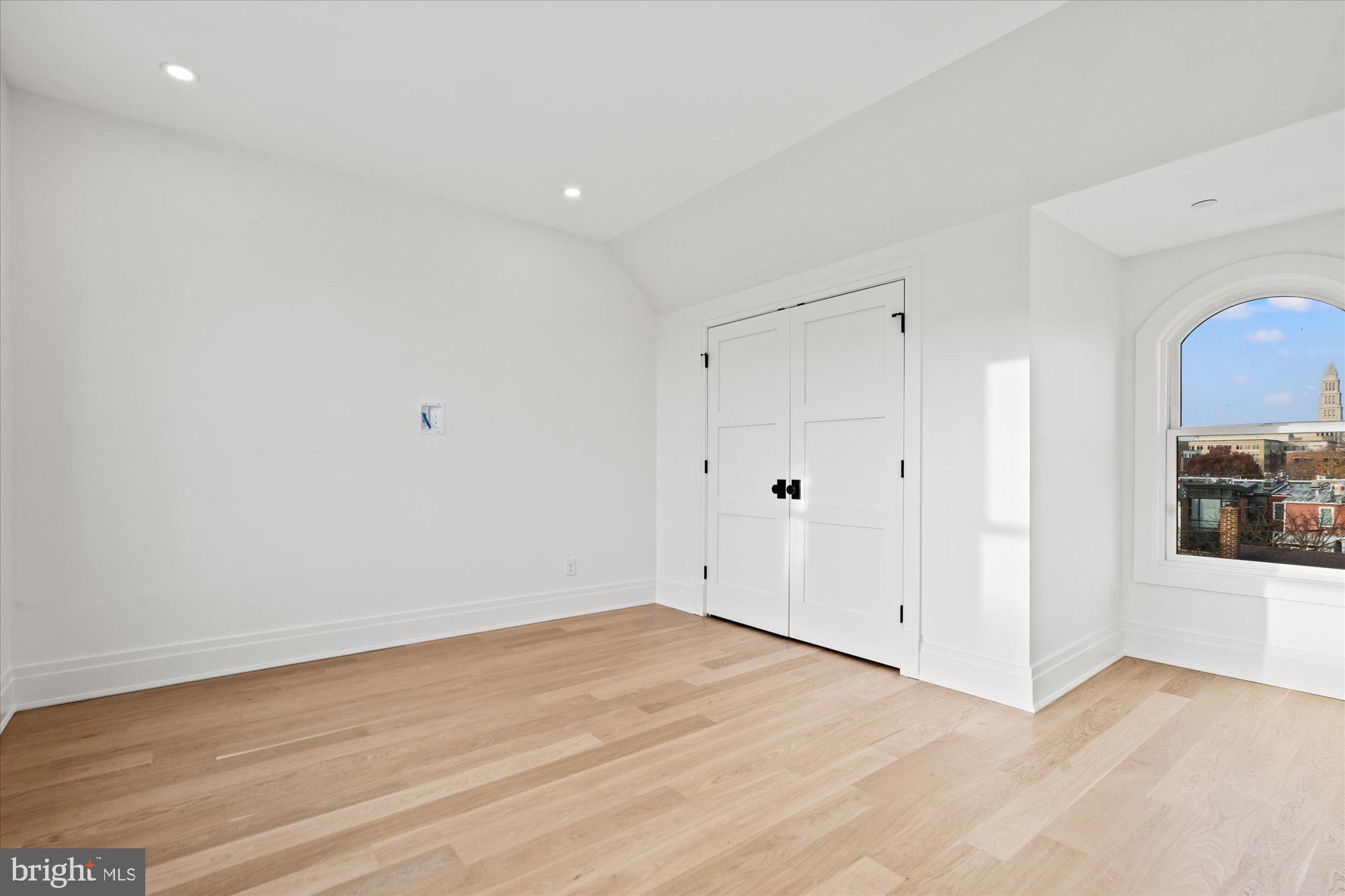 Real estate listing preview #90