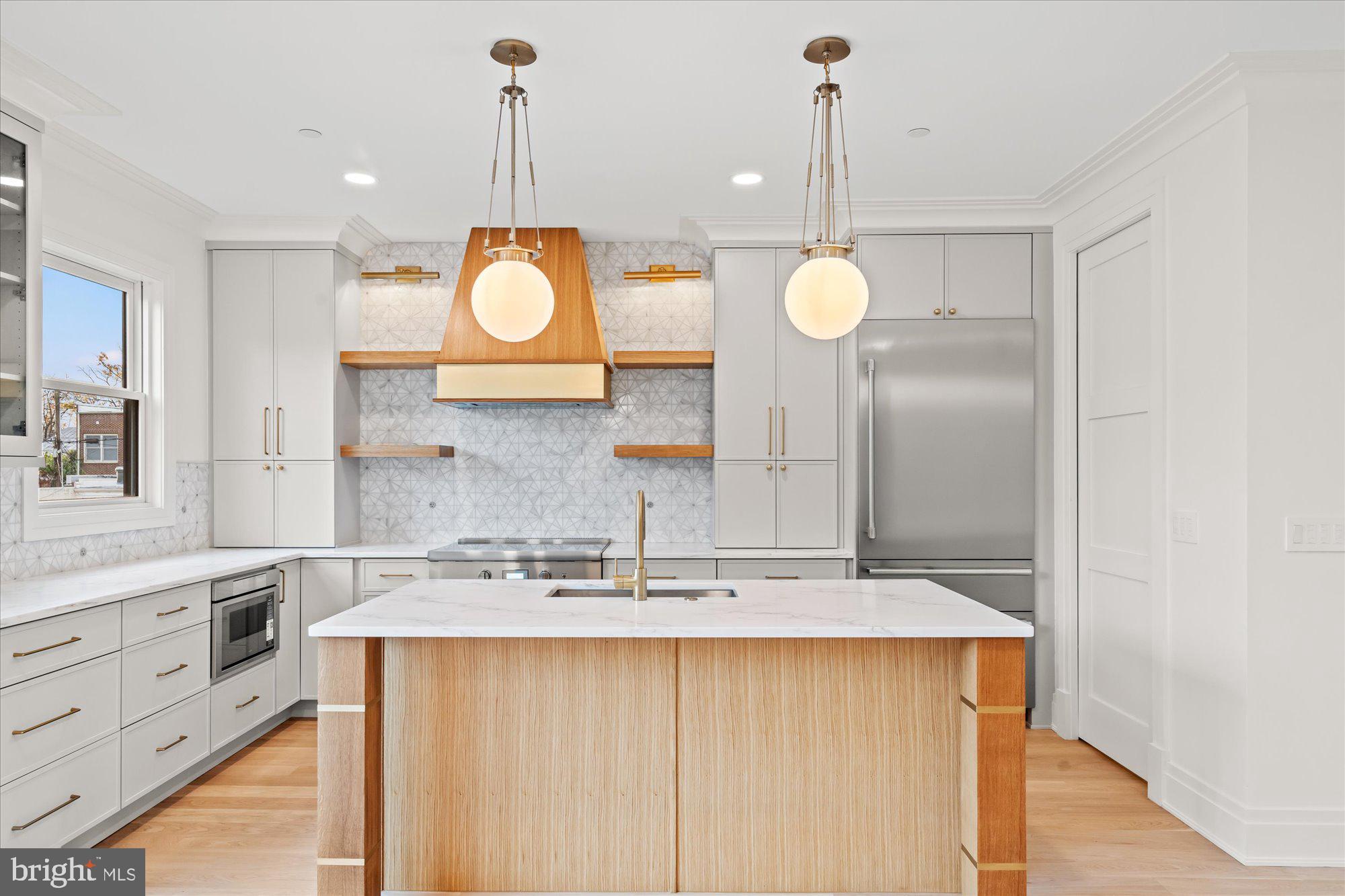 Real estate listing preview #17