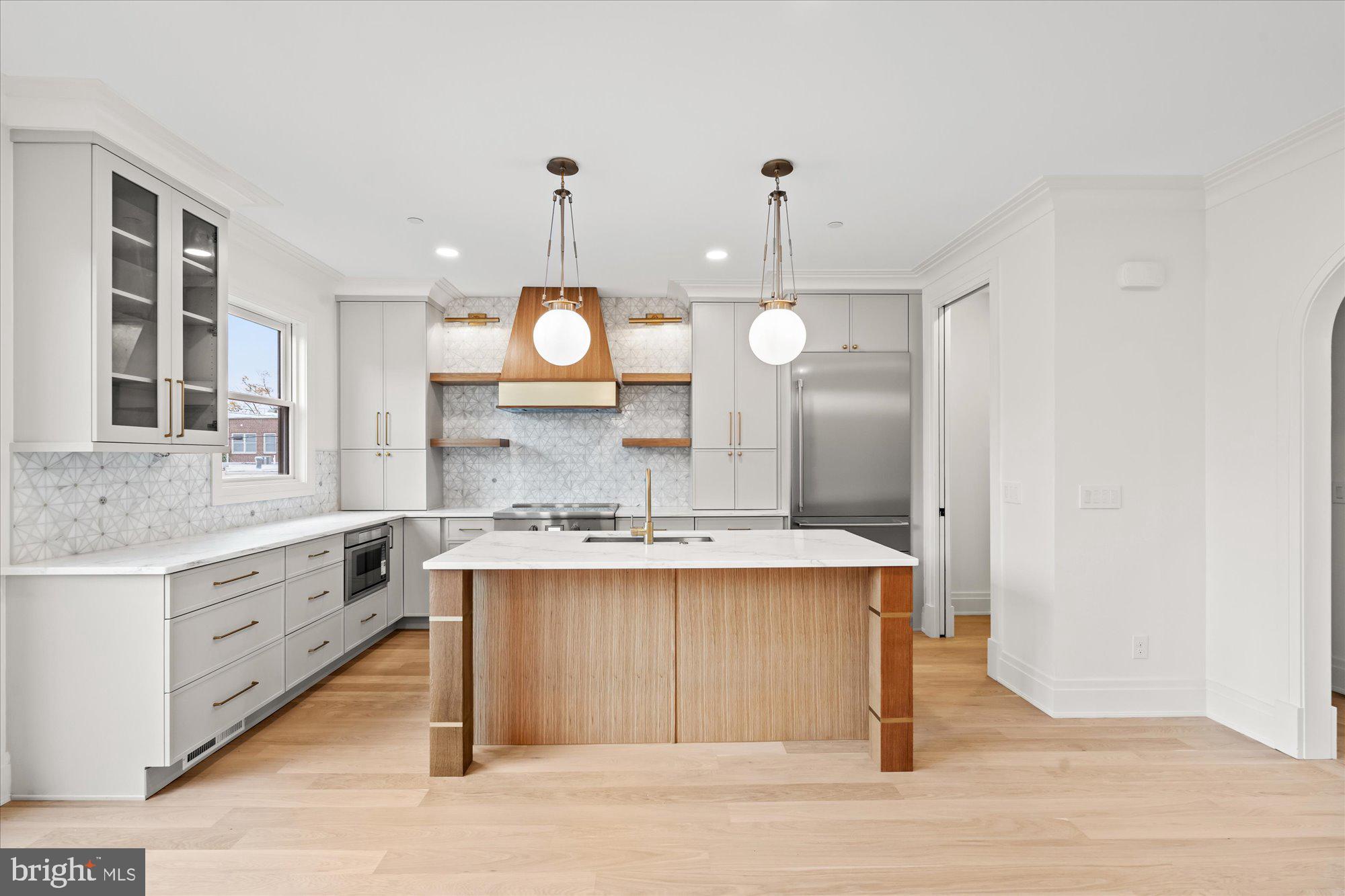 Real estate listing preview #16