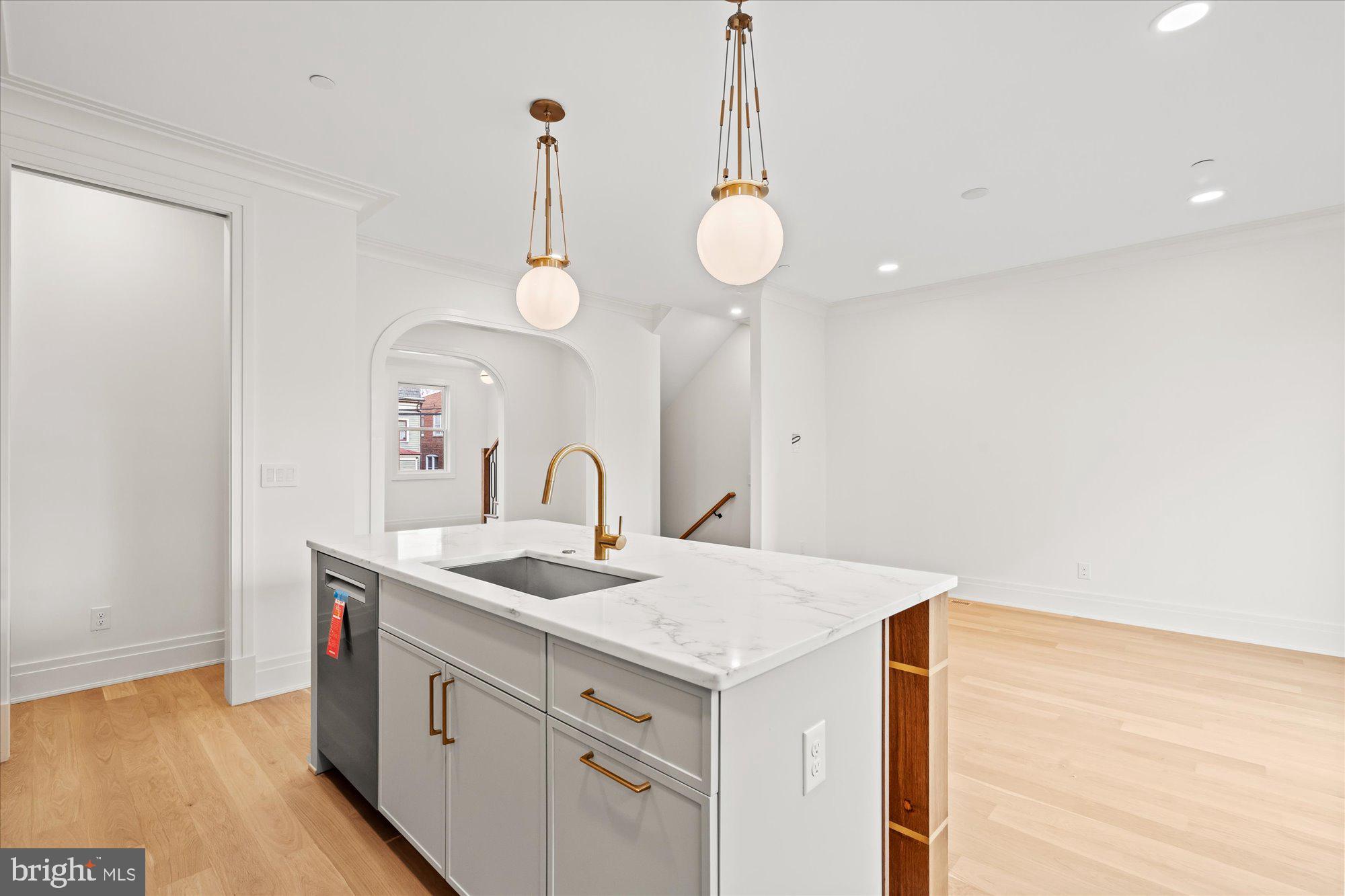 Real estate listing preview #19