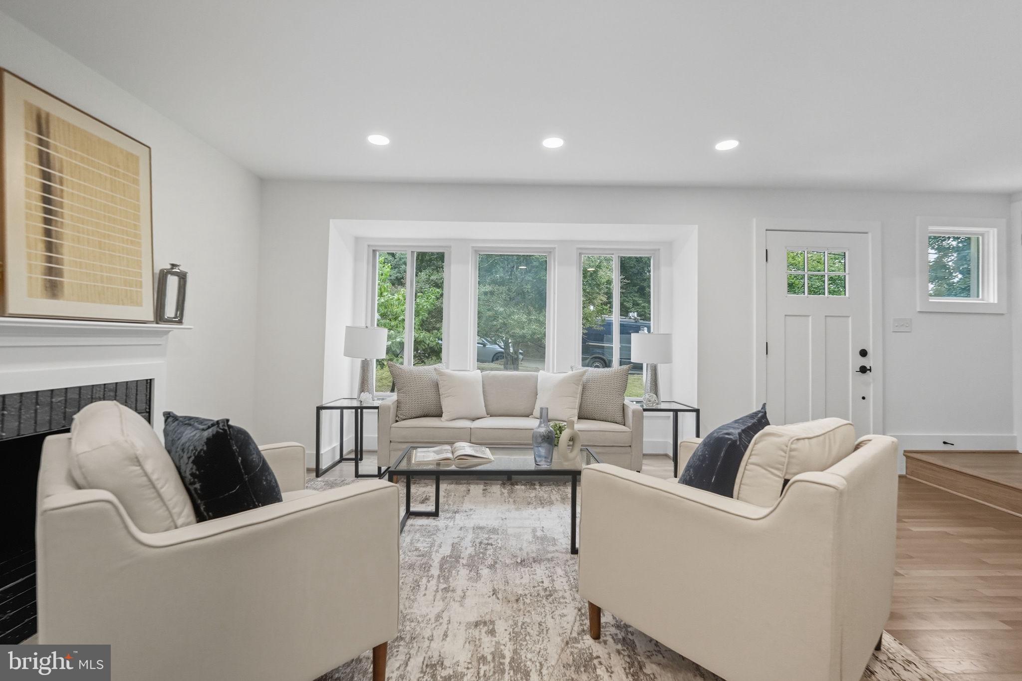 Real estate listing preview #6